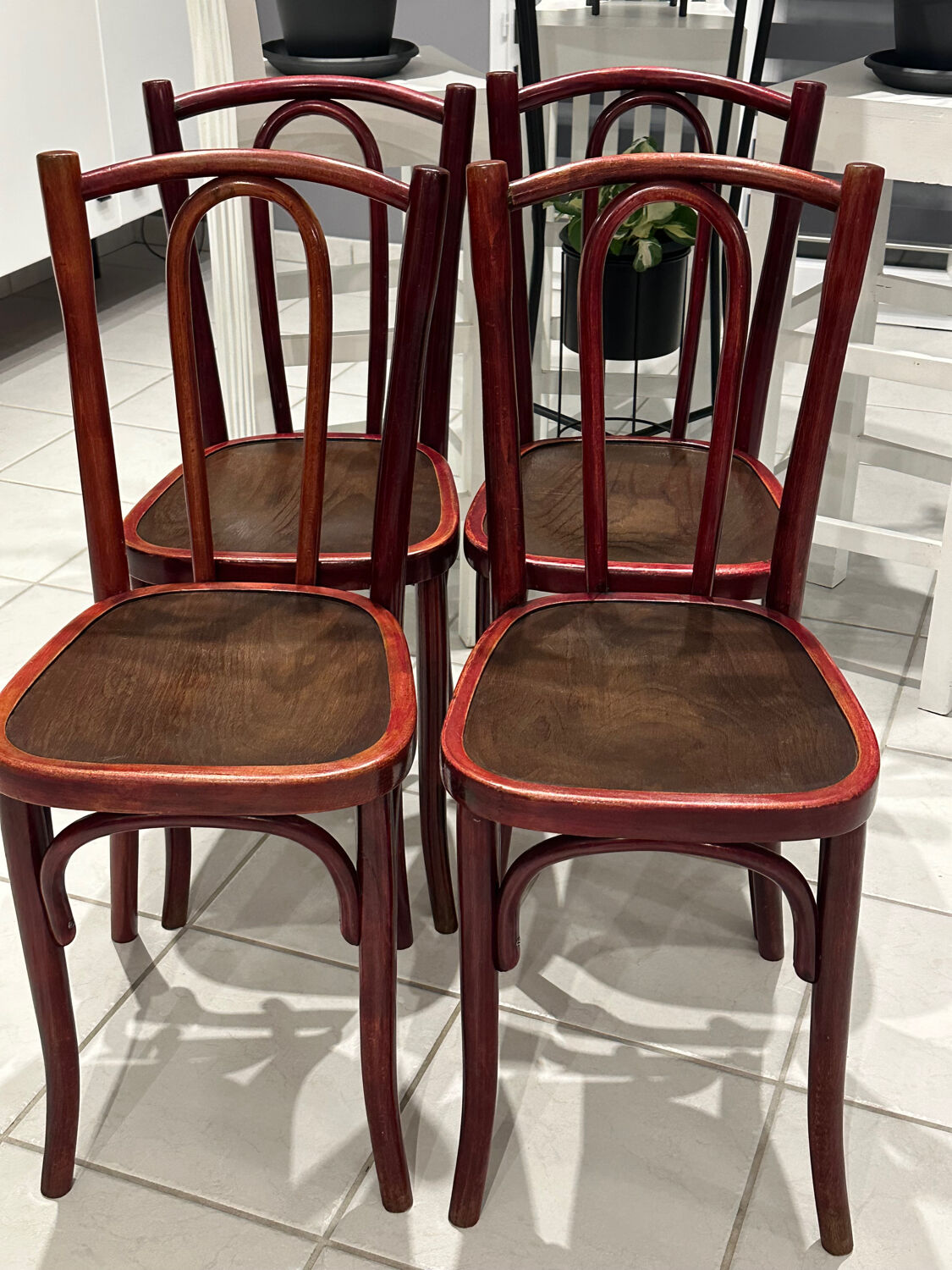 Set of 4 Thonet bistro chairs from the 1920s.