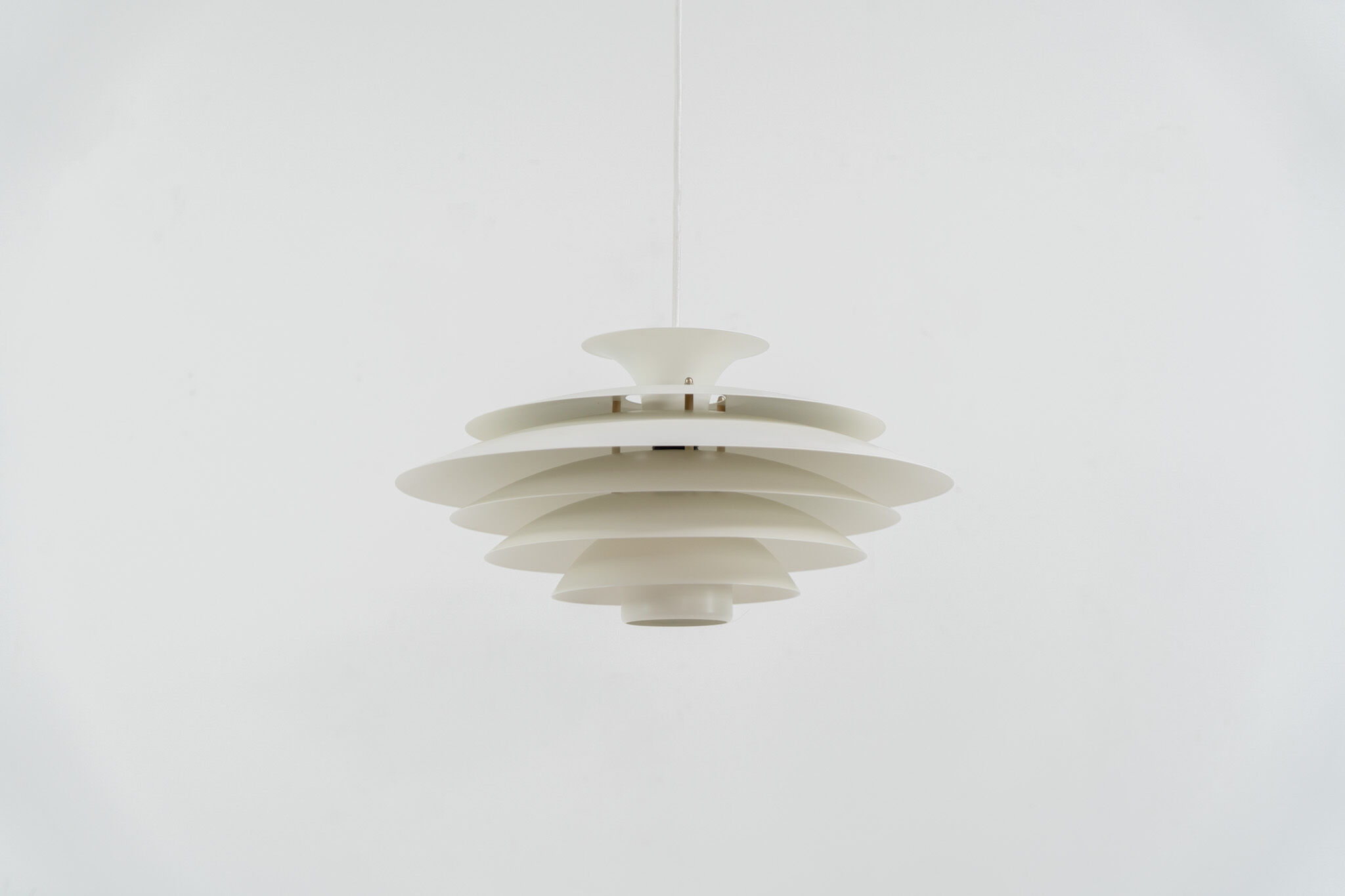 Model 52580 pendant light by Form Light