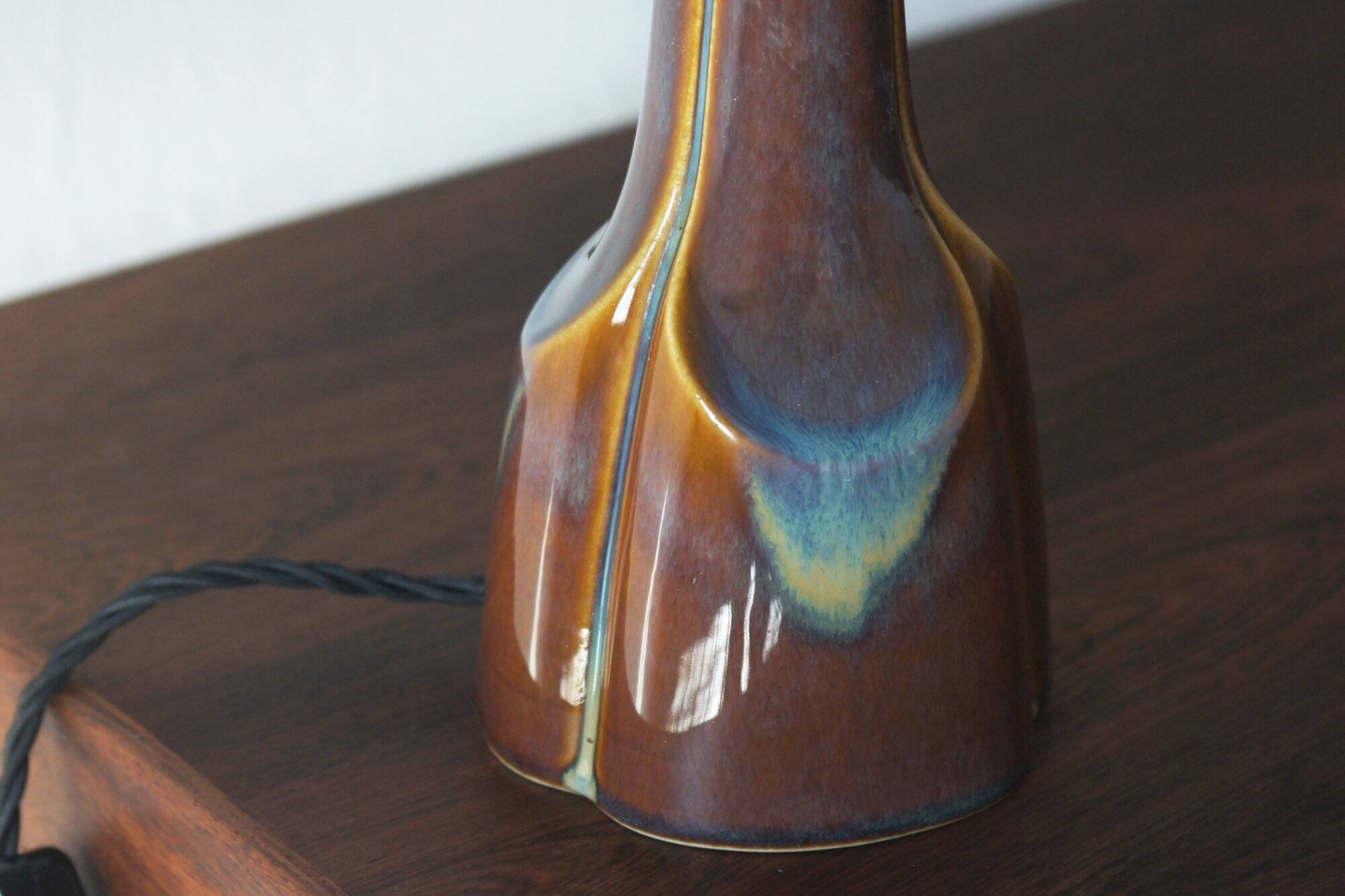 Lampe de table en céramique danoise attribuée à Einar Johansen pour Søholm, années 1960.