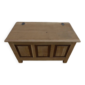 Solid oak storage chest – Very good condition