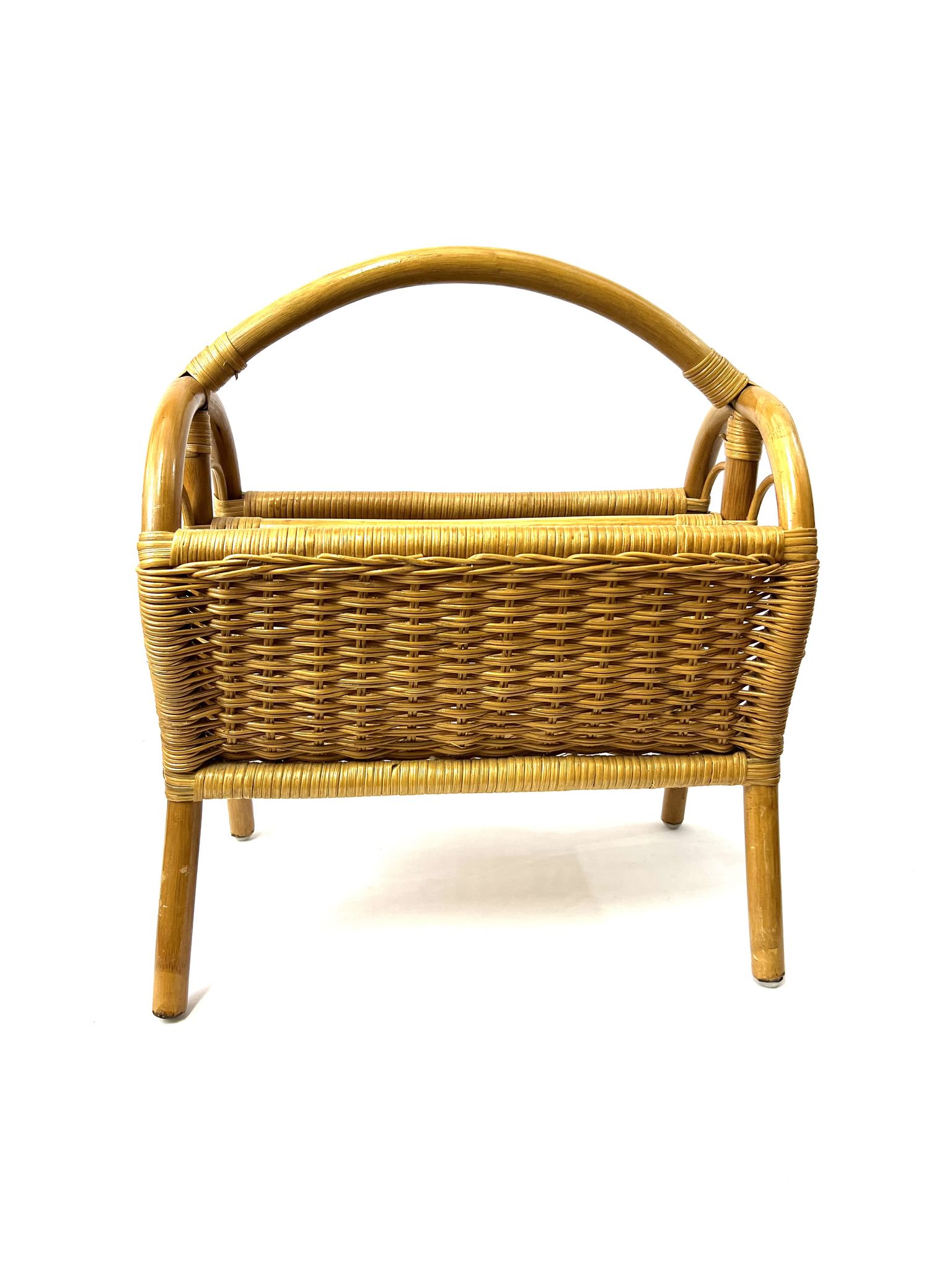 Porte revue en rotin et bambou vintage