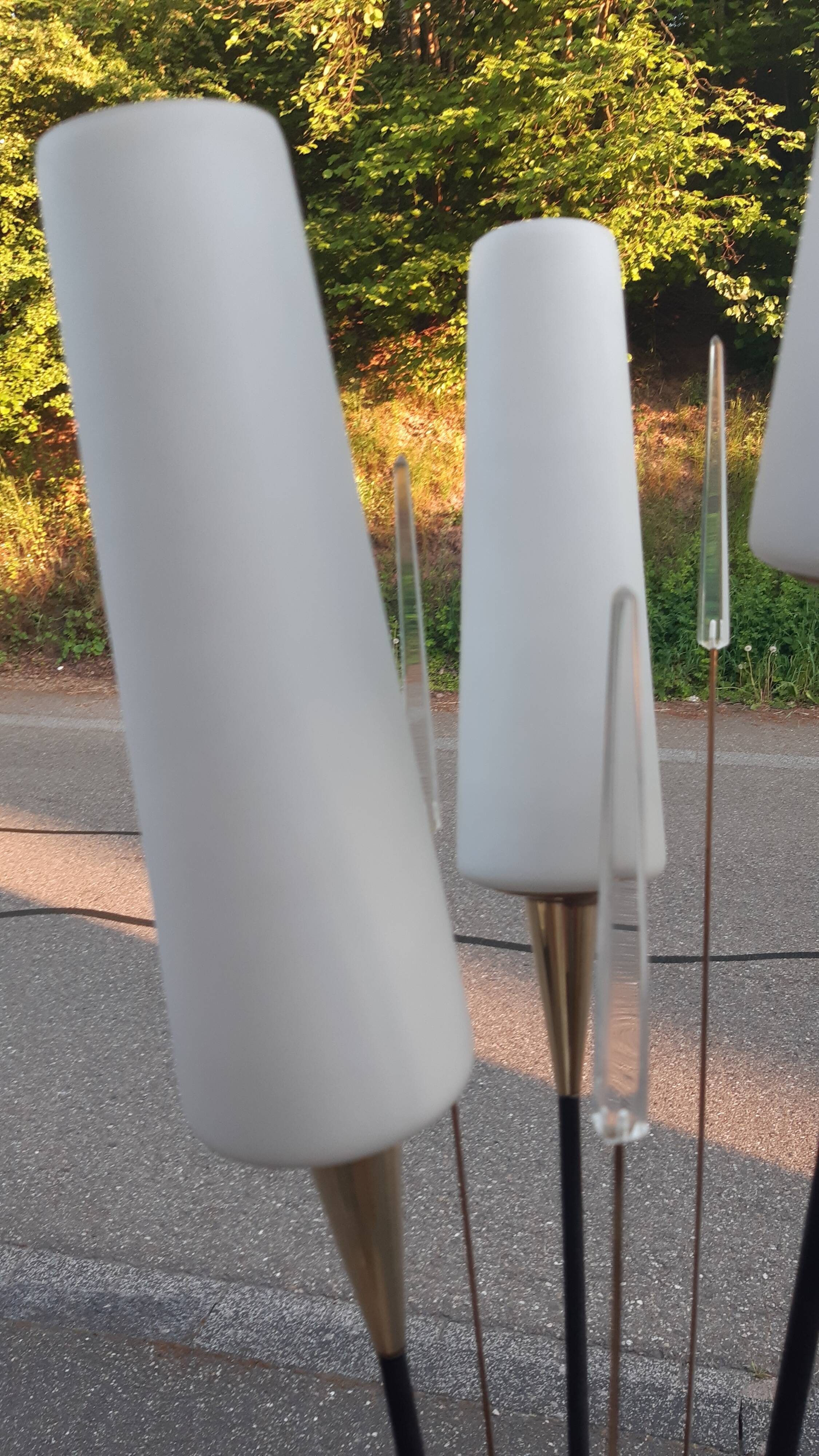 Reed floor lamp for Lunel house