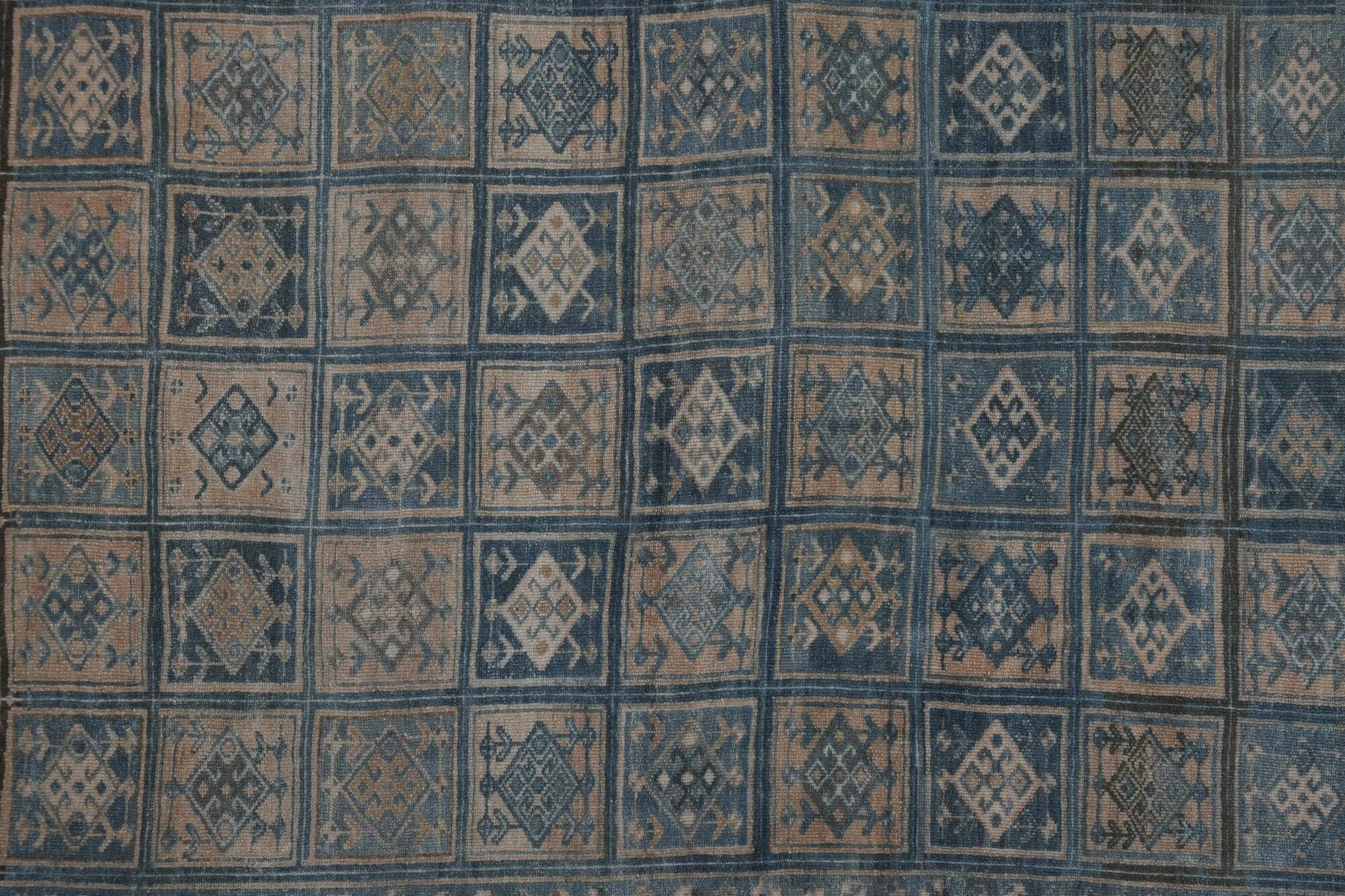 Vintage Turkish handmade rug 222x301 cm