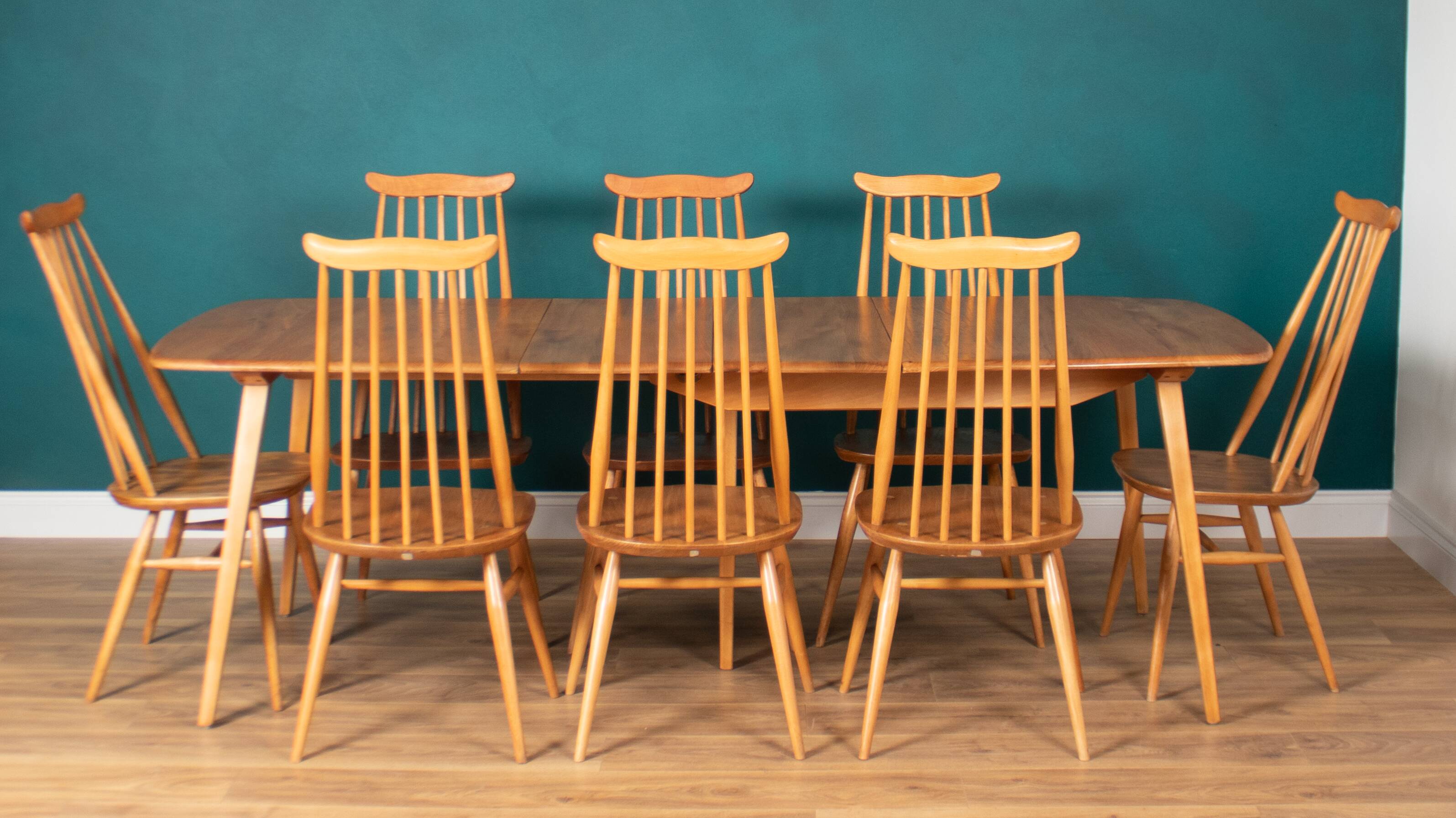 Table de salle à manger rétro en orme blond modèle 444, grande planche et 8 chaises de salle à manger d'orfèvre