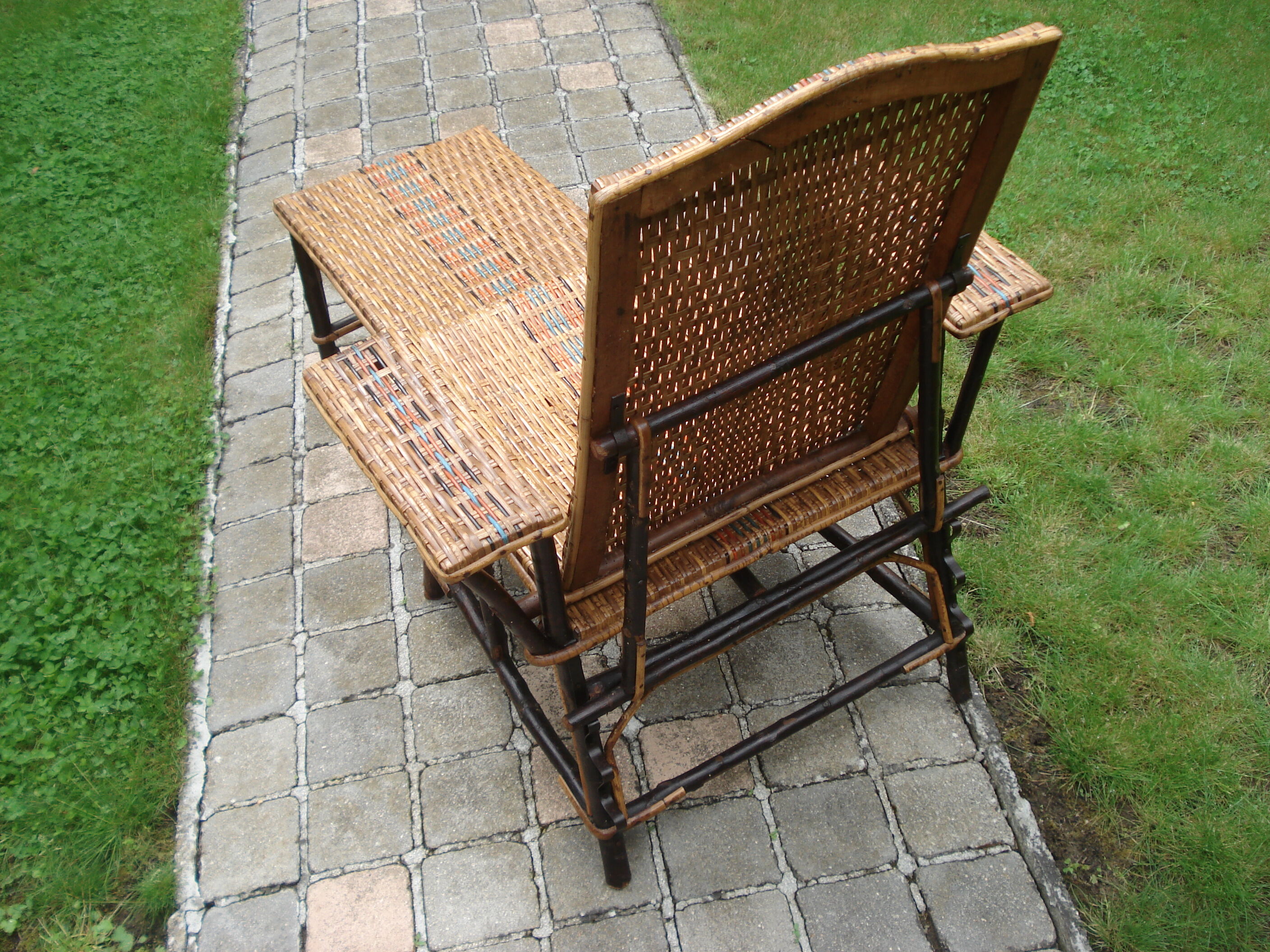 Rattan  and wicker lounge chair vintage 1920