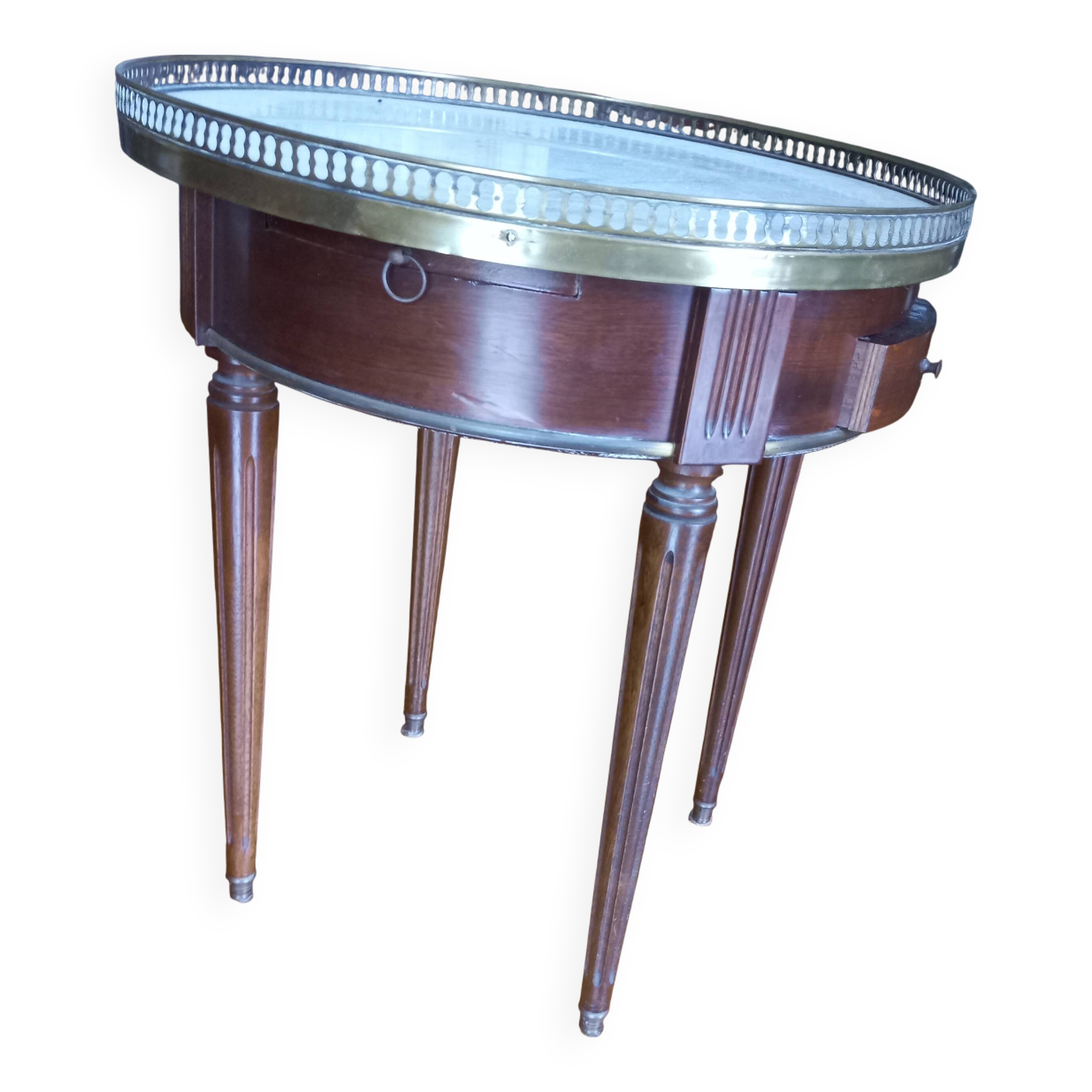Hot water bottle pedestal table