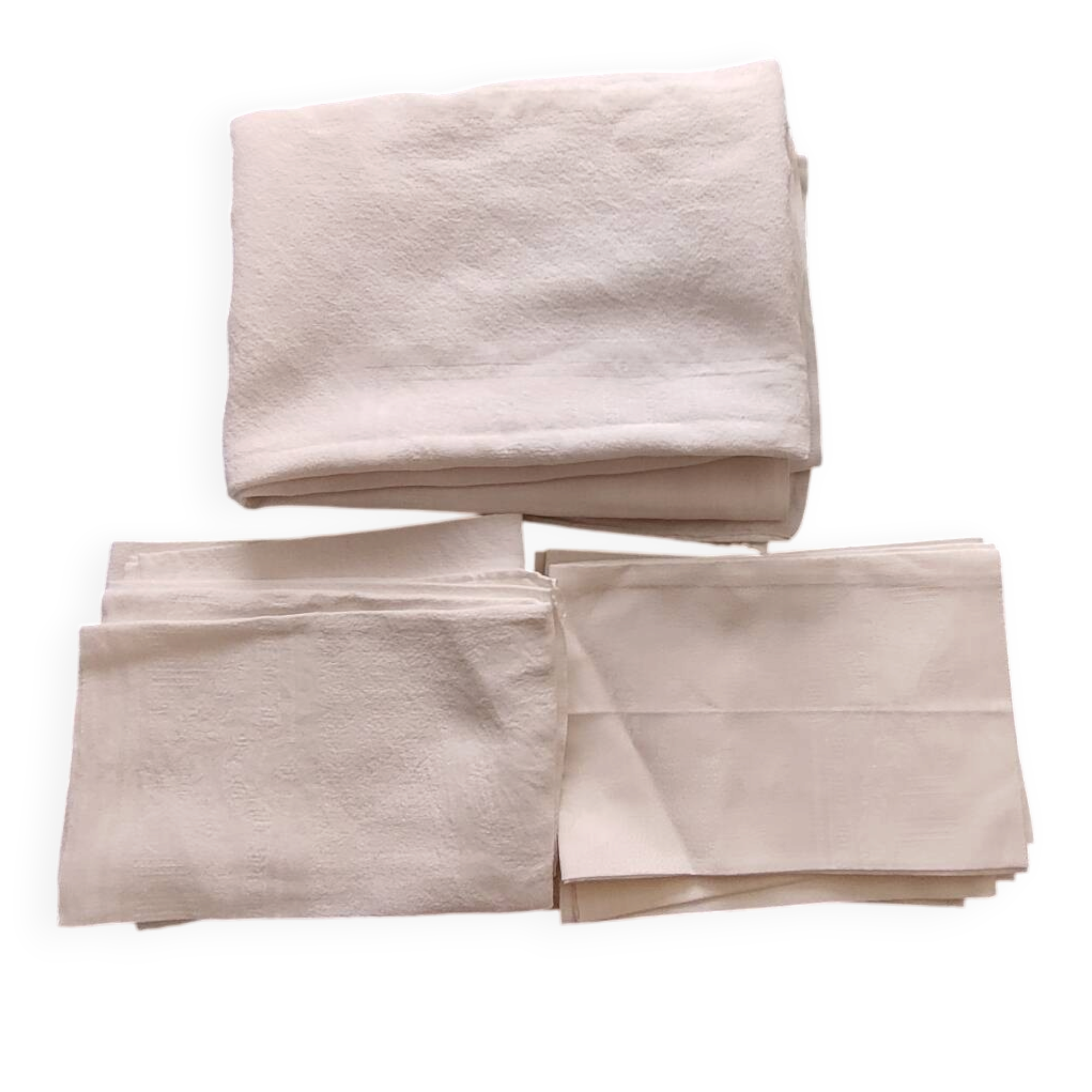Damask white tablecloth and napkins