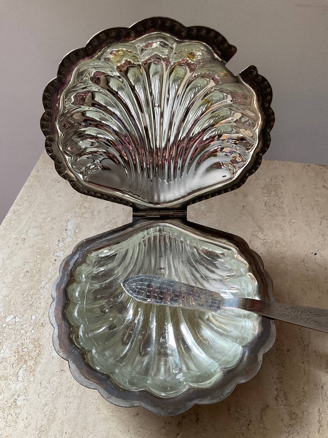 Vintage shell butter dish in silver metal