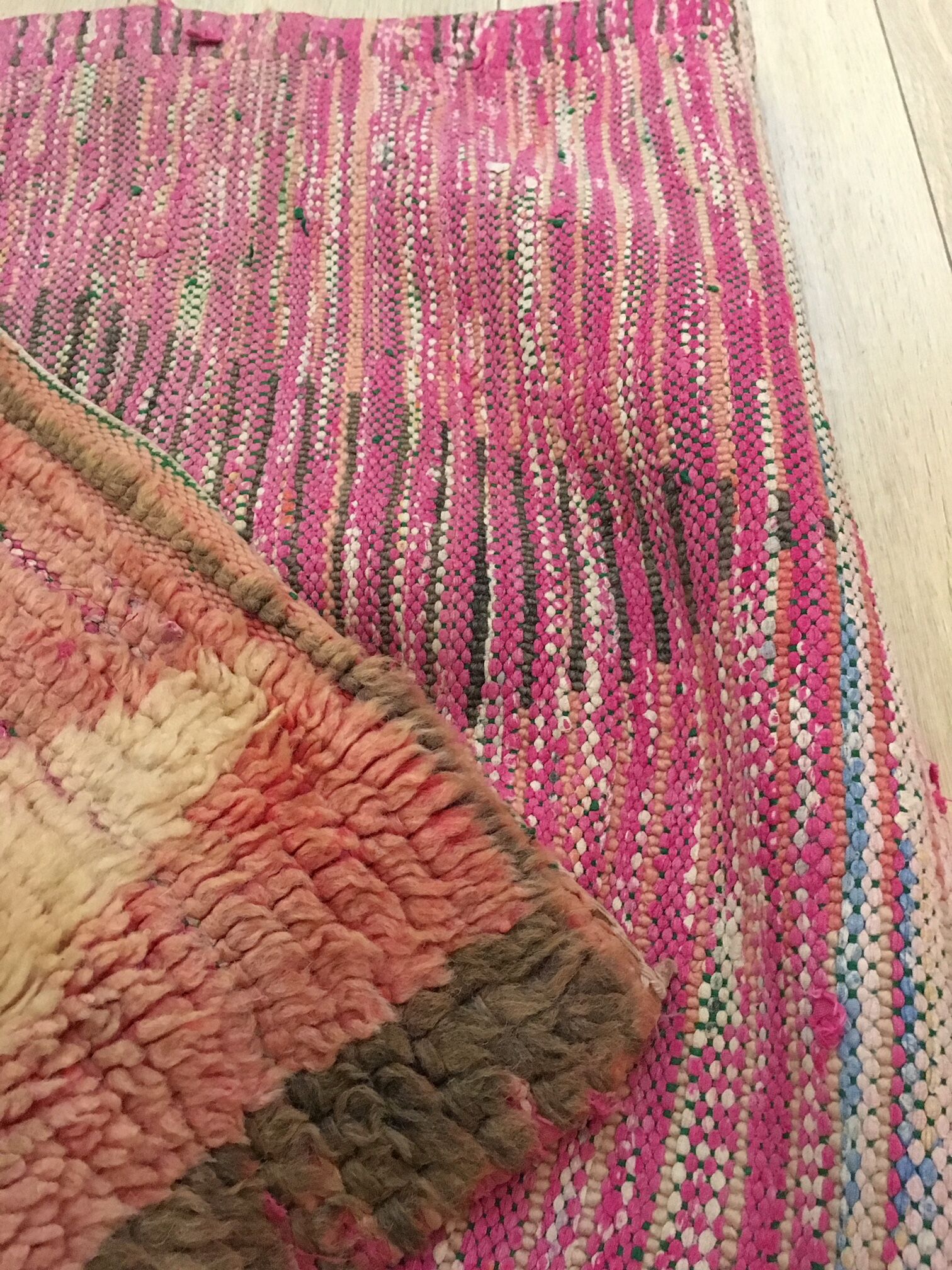 Boujaad vintage carpet 167 x 68 cm