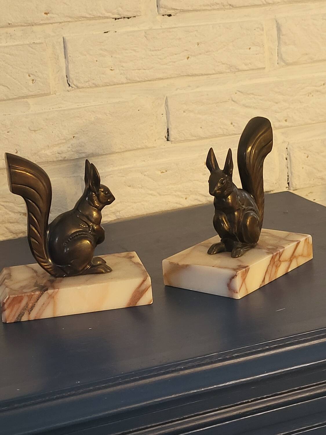 Squirrel bookend