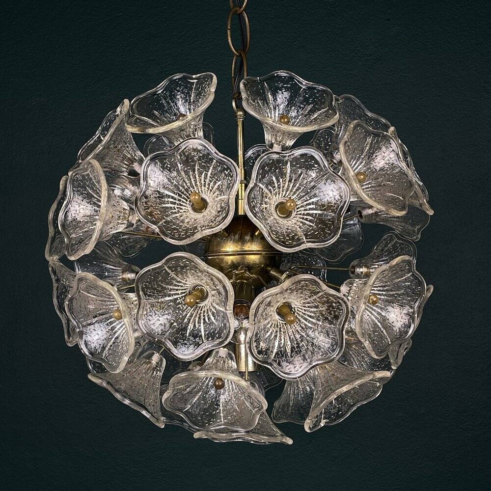 Large Sputnik flower pendant in Murano by Paolo Venini for Veart, Italy, 1960s.