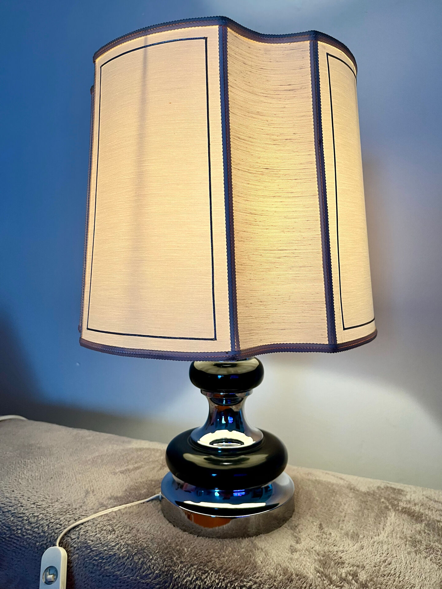 Lampe à poser Space  âges
