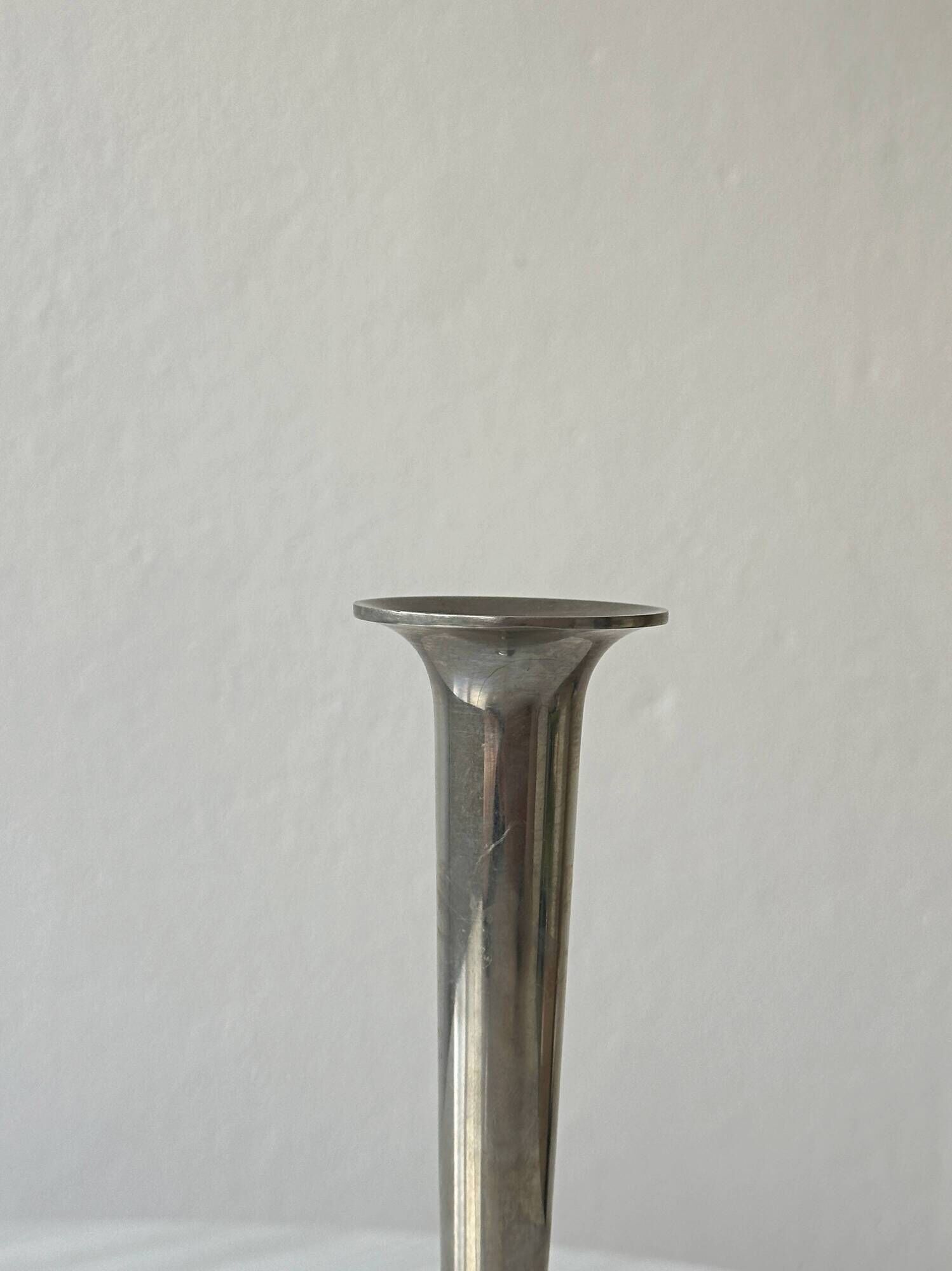Vintage metal soliflore