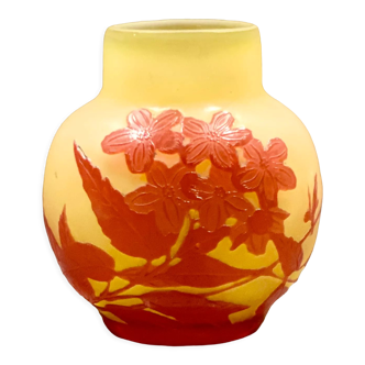 Gallé vase with small glass neck, red on a yellow background