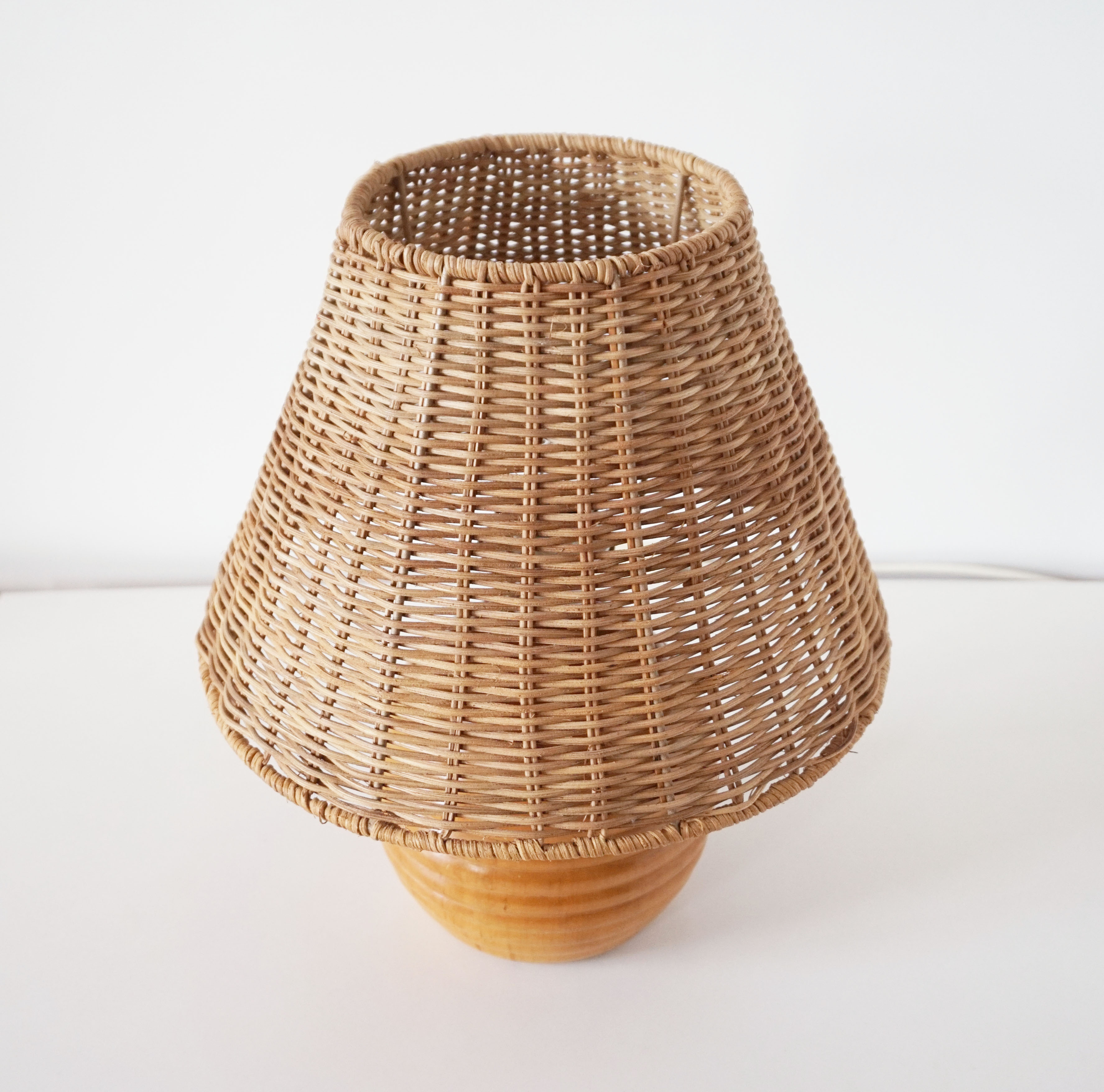 Elm and wicker ball lamp