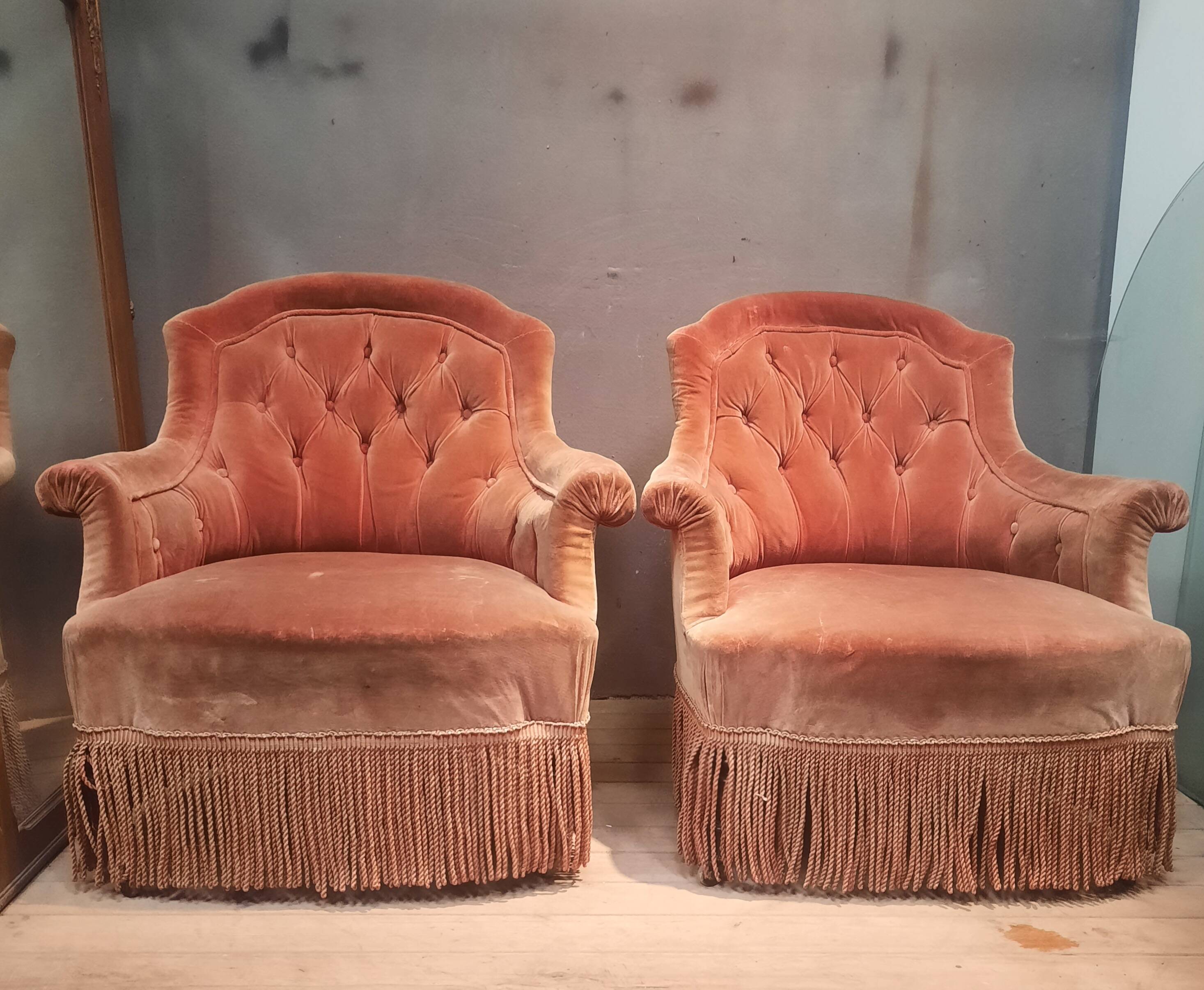Paire de fauteuils crapaud