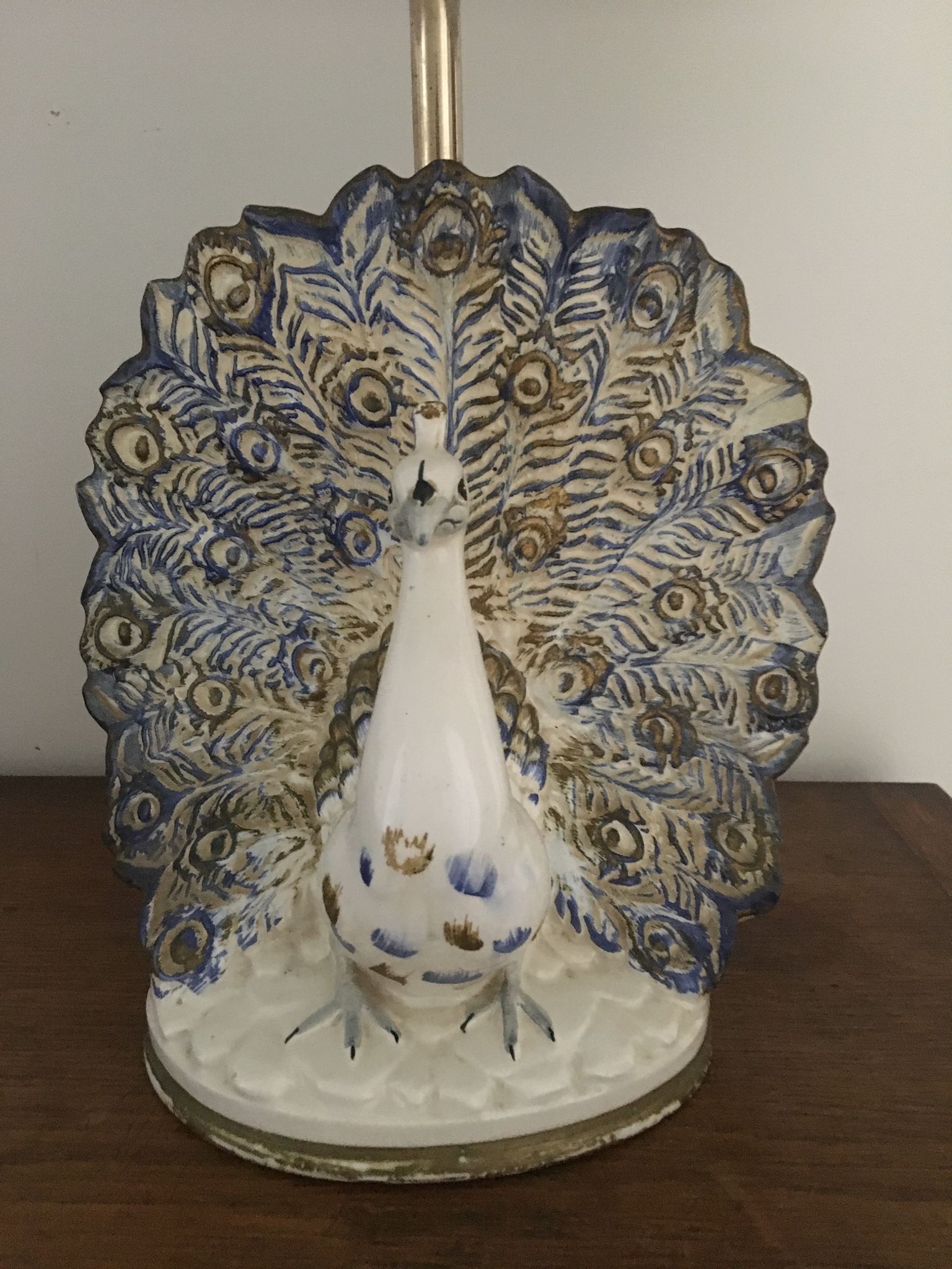 Ceramic peacock lamp from the 70s