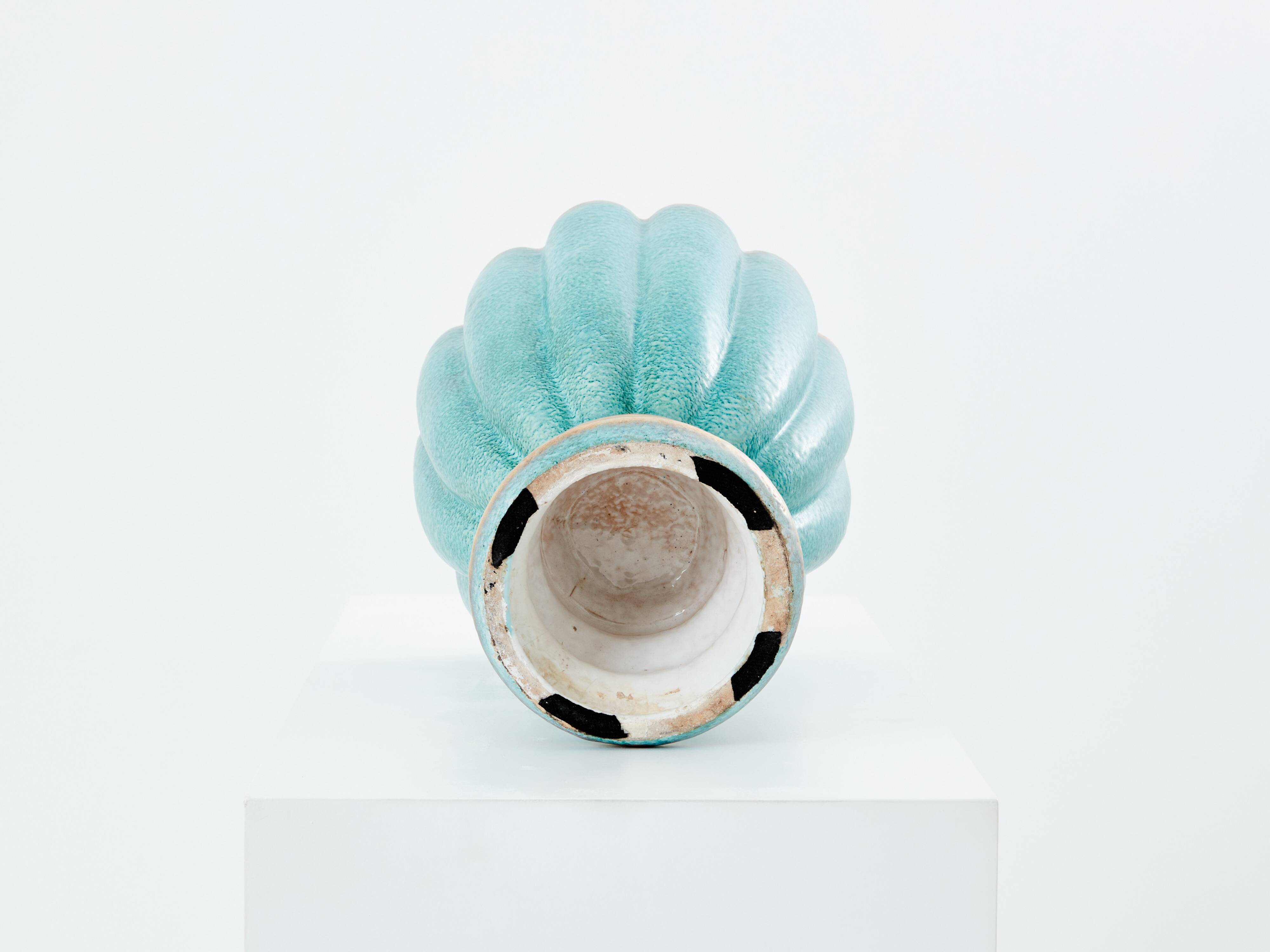 Gabriele Bicchioni large Italian ceramic vase circa 1930