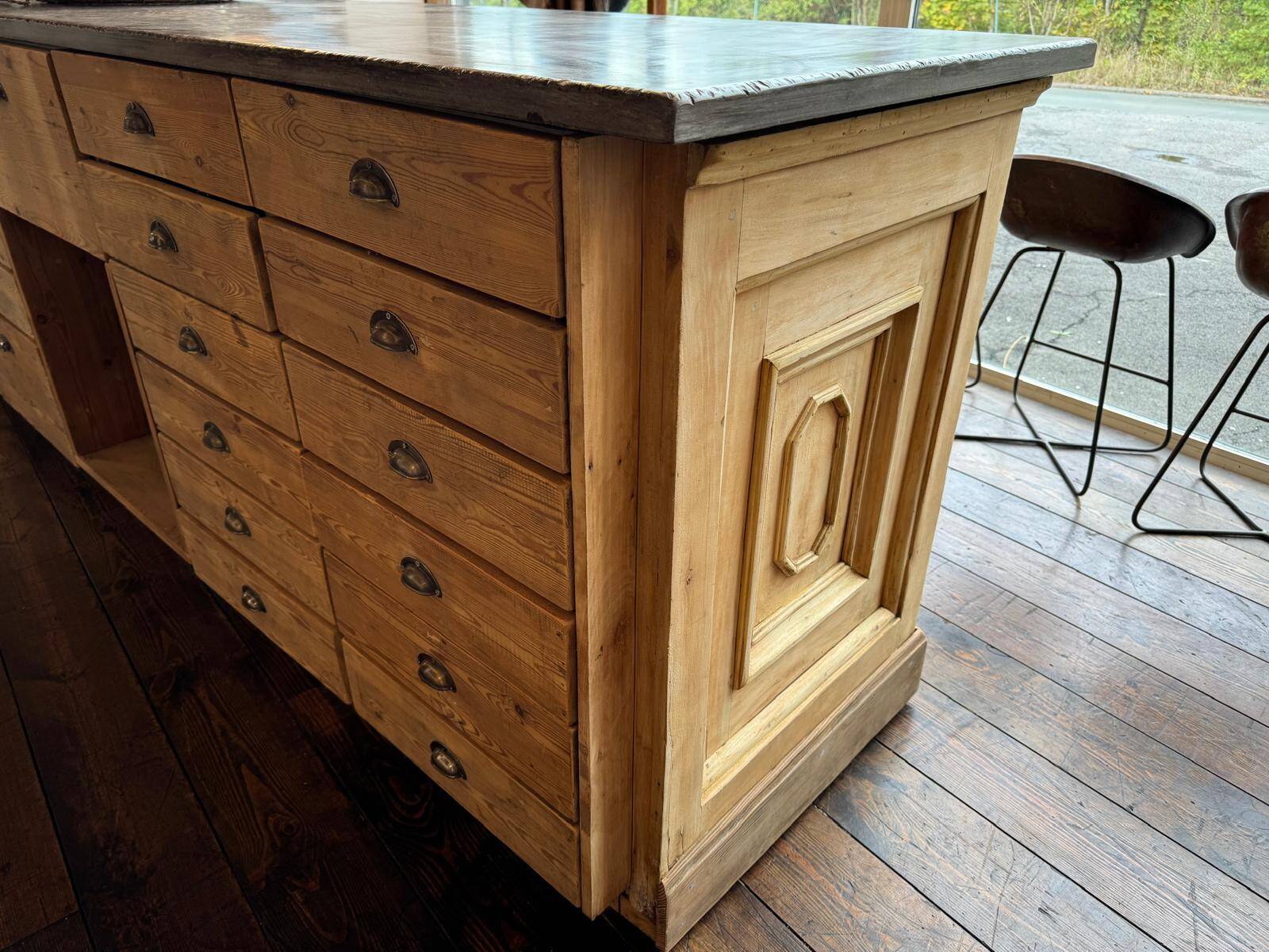 Grand comptoir de Pharmacie