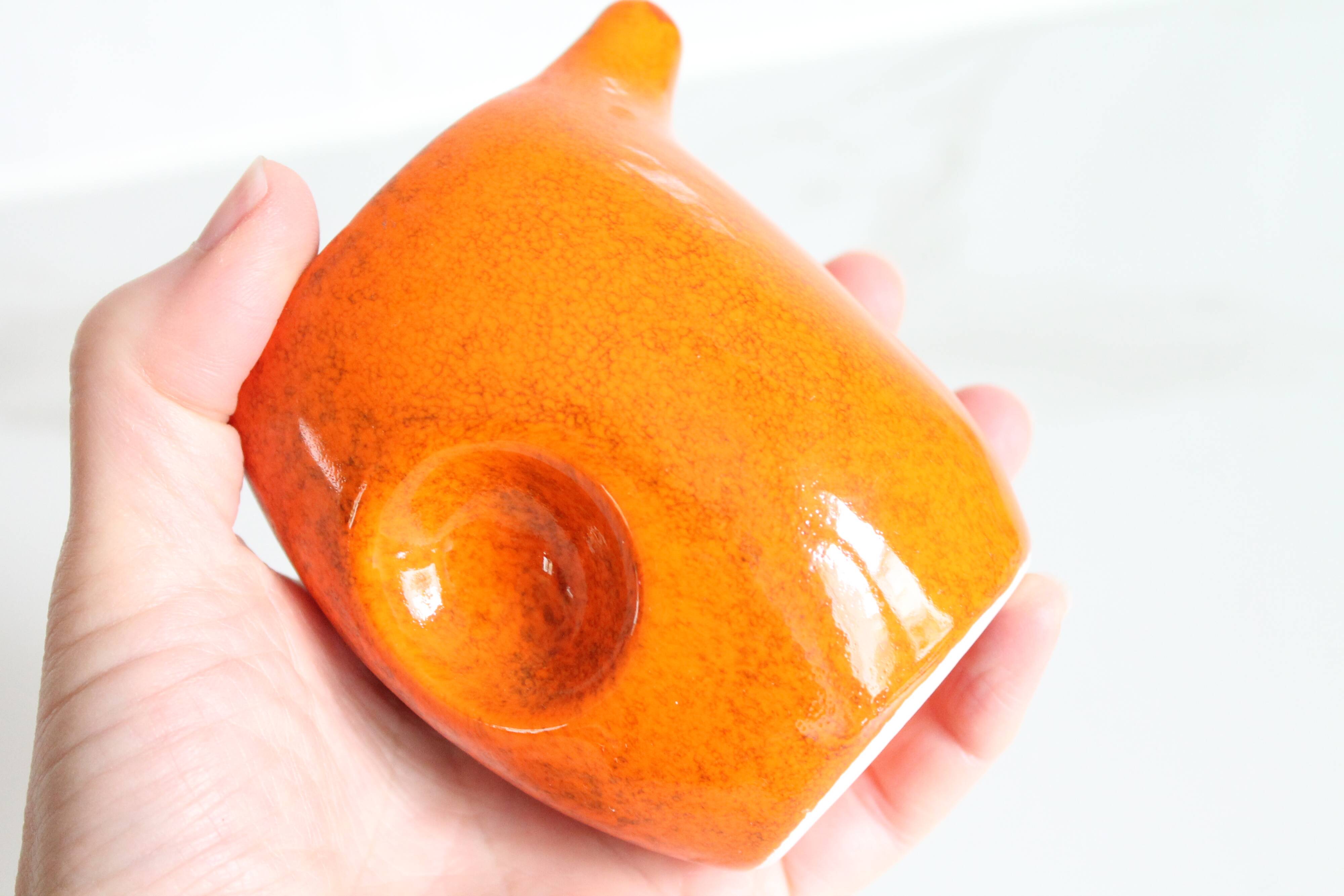 Petit pichet en céramique orange des années 70