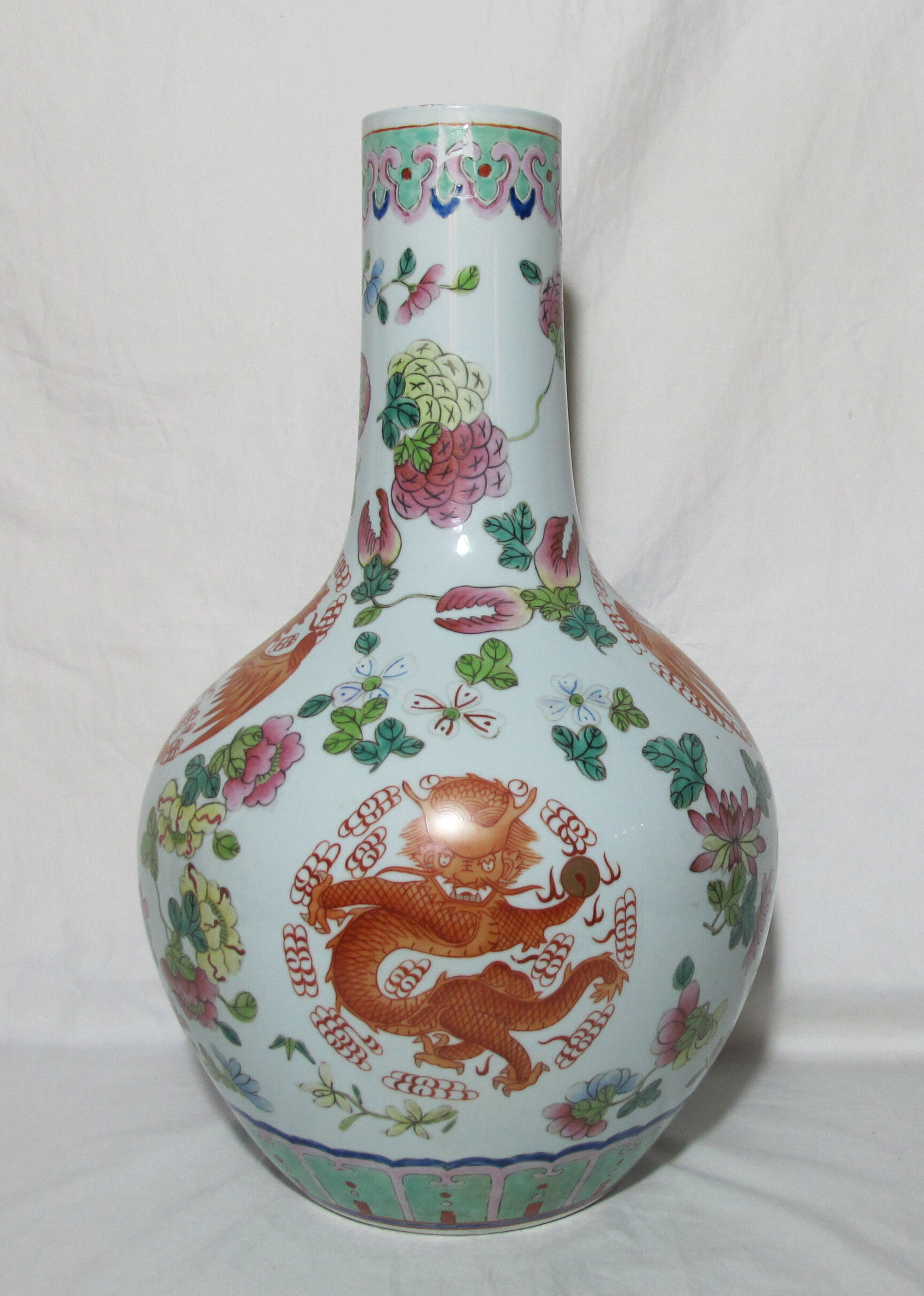 Large porcelain vase Chinese pink family China