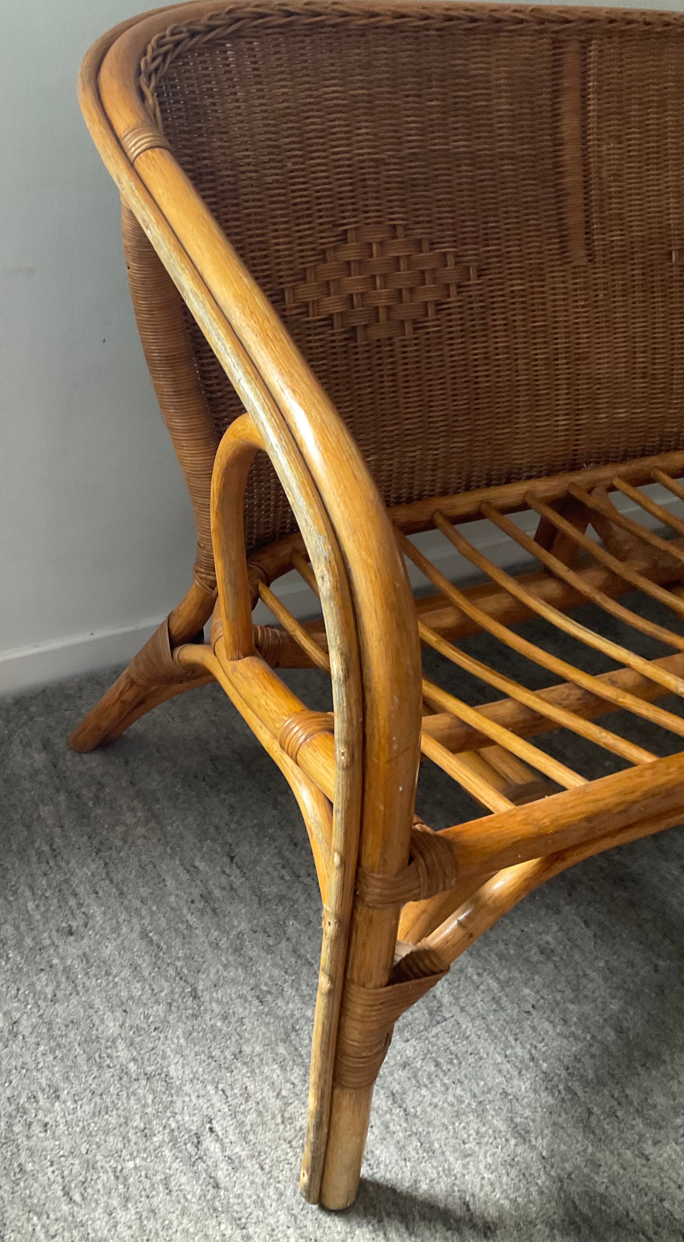 Vintage rattan sofa 60s-70s