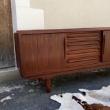 Enfilade en teck Arne Vodder