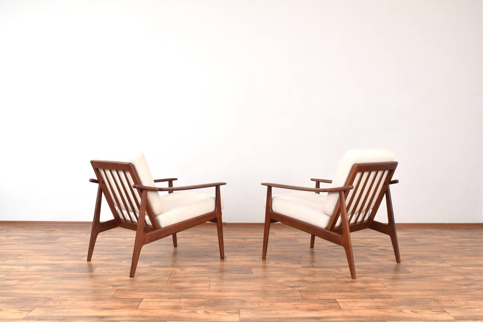 Mid-Century Danish Wood & Linen Lounge Chairs, Set of 2, 1960s.