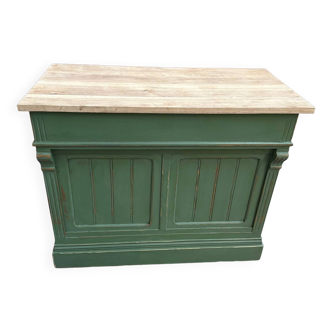 Small green counter