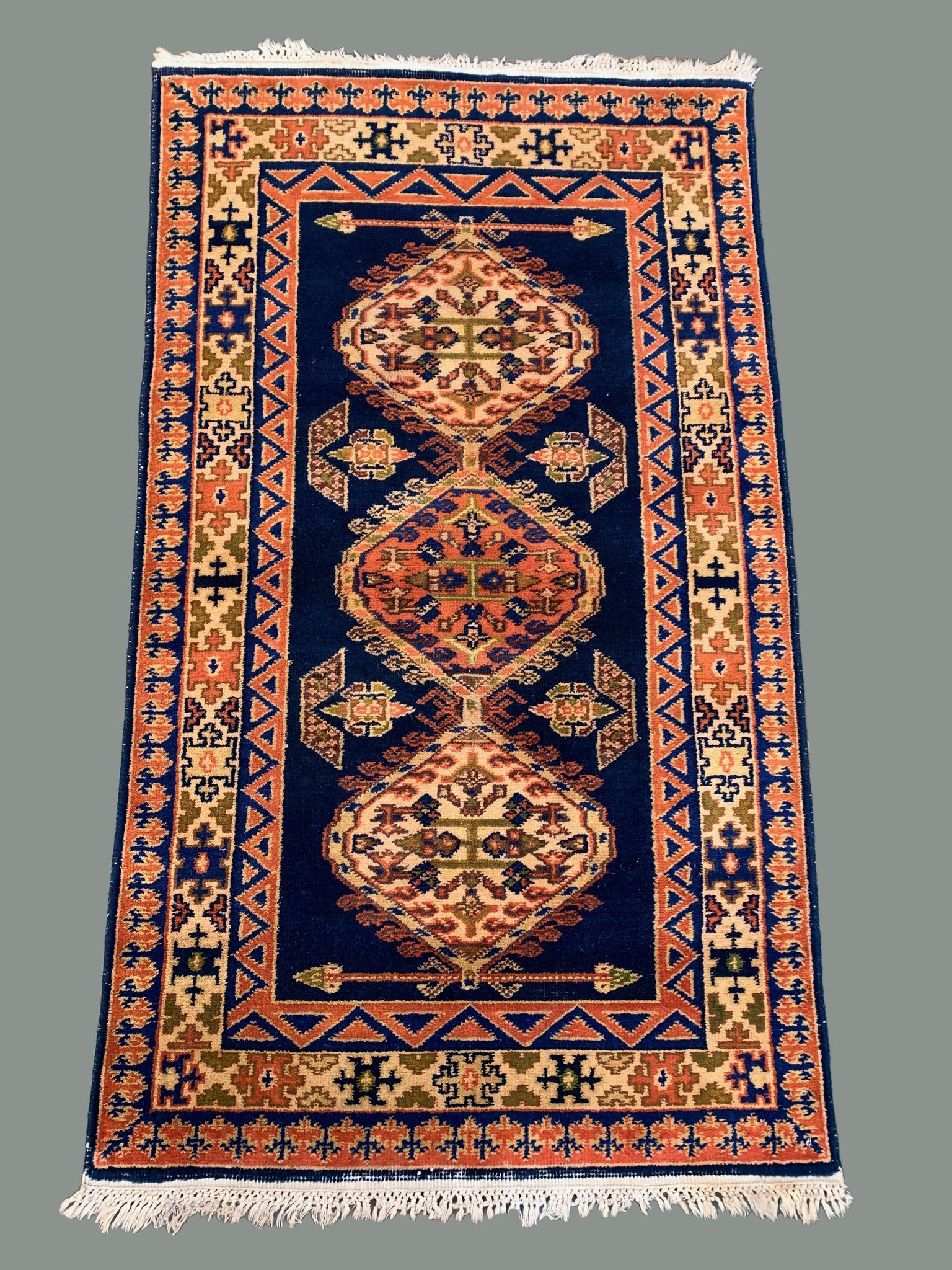 Vintage Kamseh Rug 190x137 cm, medium, Tribal oriental Carpet truly Shabby Chic