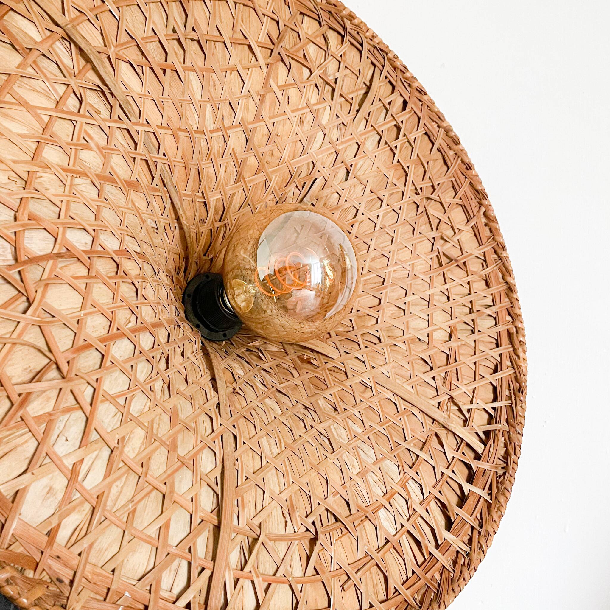 Woven wicker hat pendant