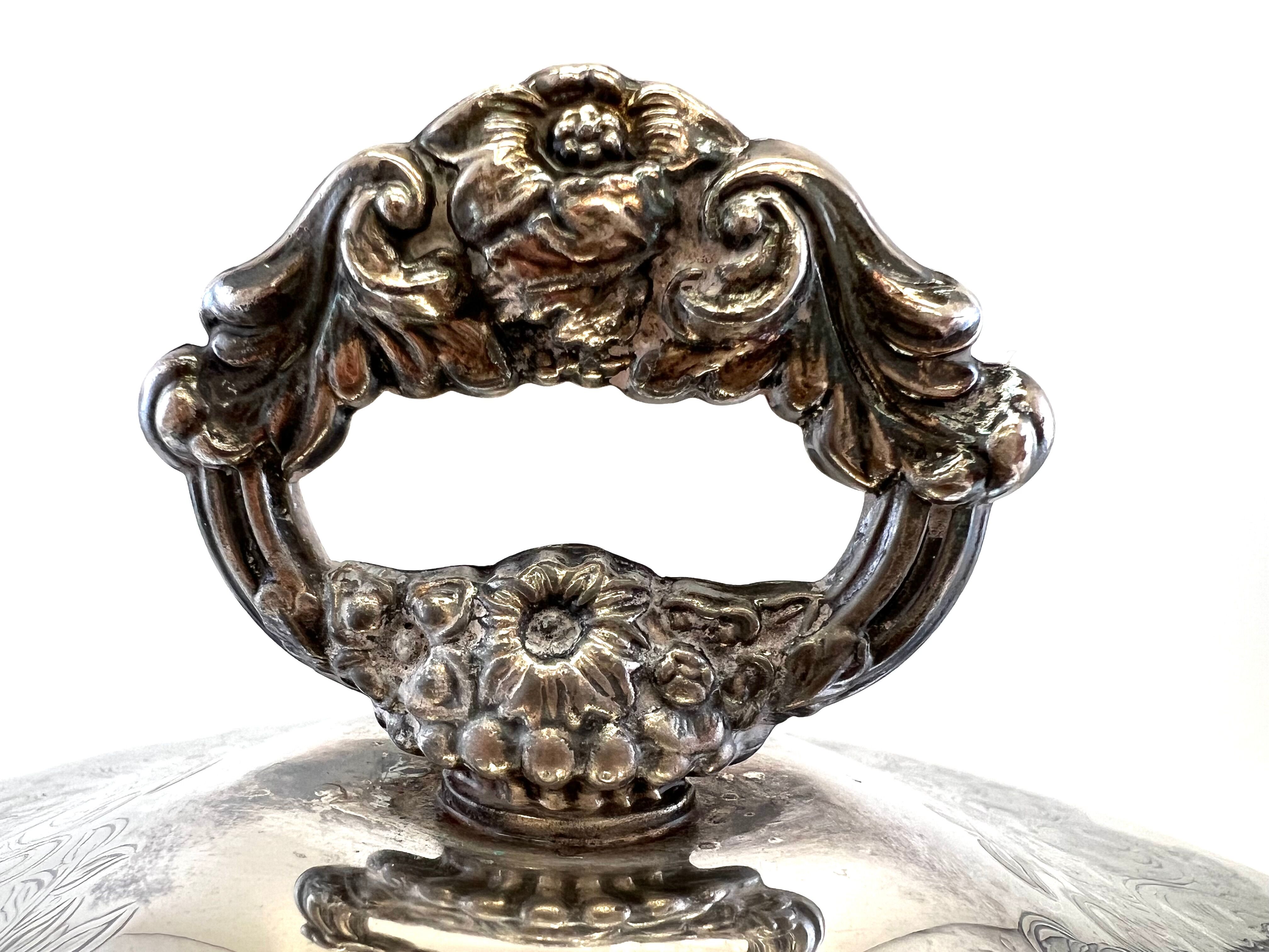 Tureen in metal Oneida USA