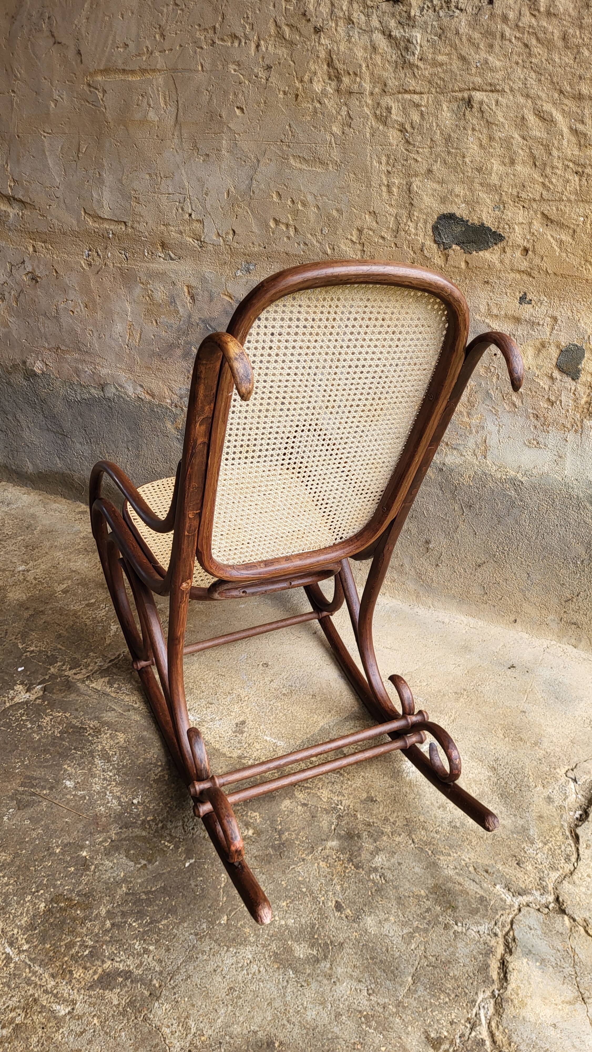 Rocking chair - Bentwood Rocking Chair
