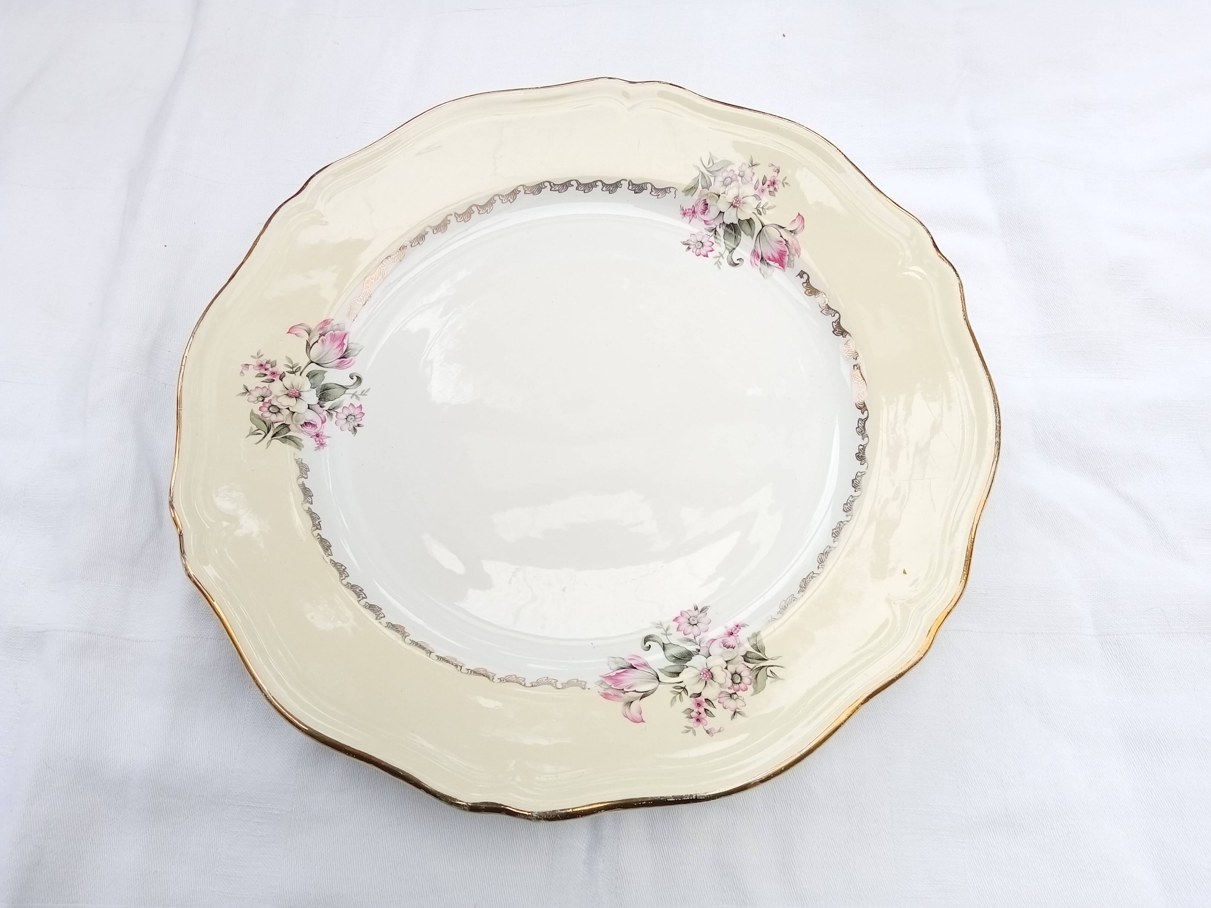 Set of 3 dishes and sauce boat L'Amandinoise