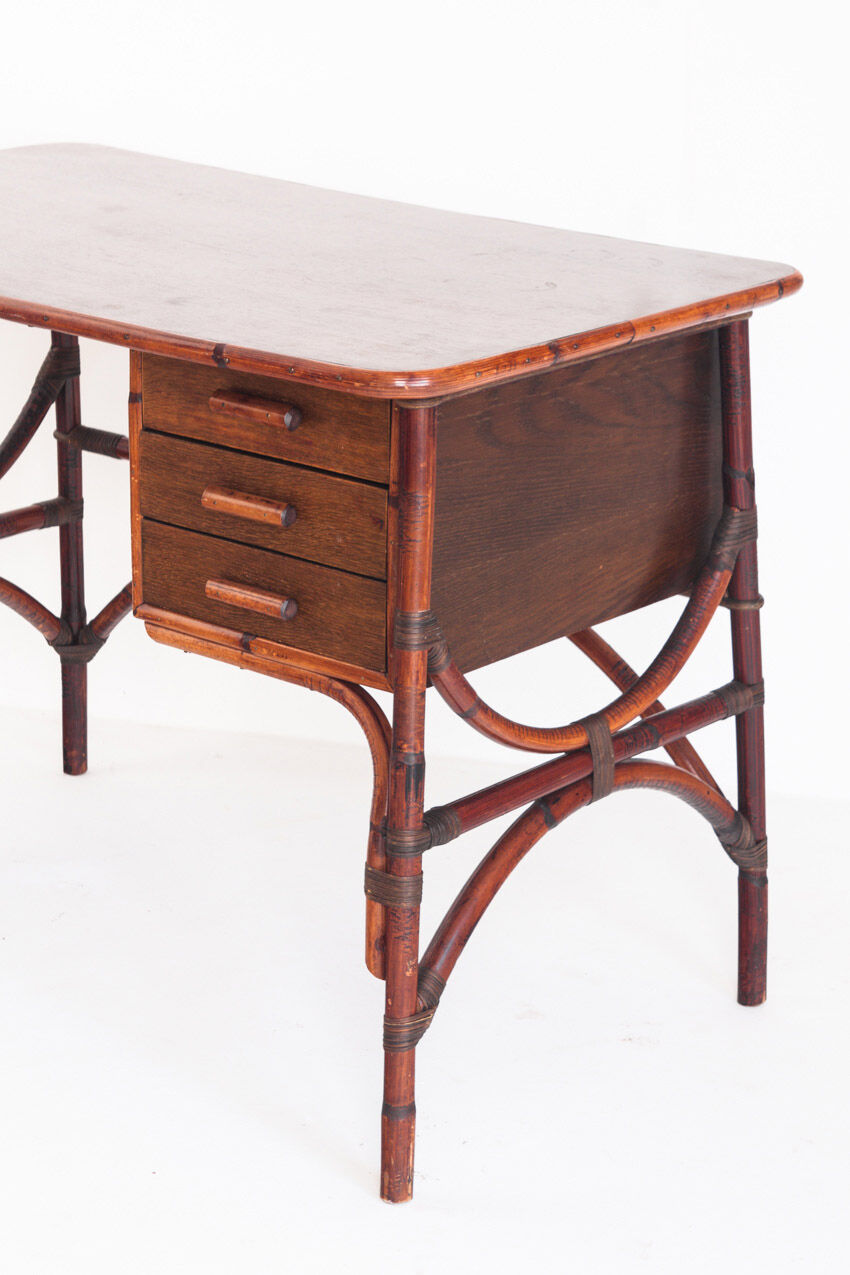 Bureau vintage en rotin et bois à tiroirs France années 1960