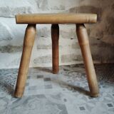 Tabouret de traite tripode ancien