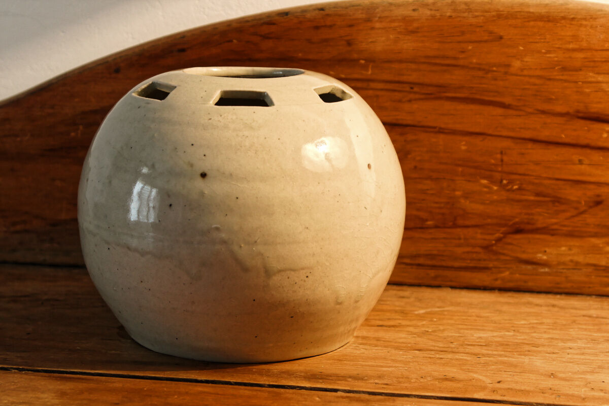 Openwork ball vase, Betzy Augeron