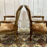 Paire de fauteuils de style Louis XV en hêtre du XXème