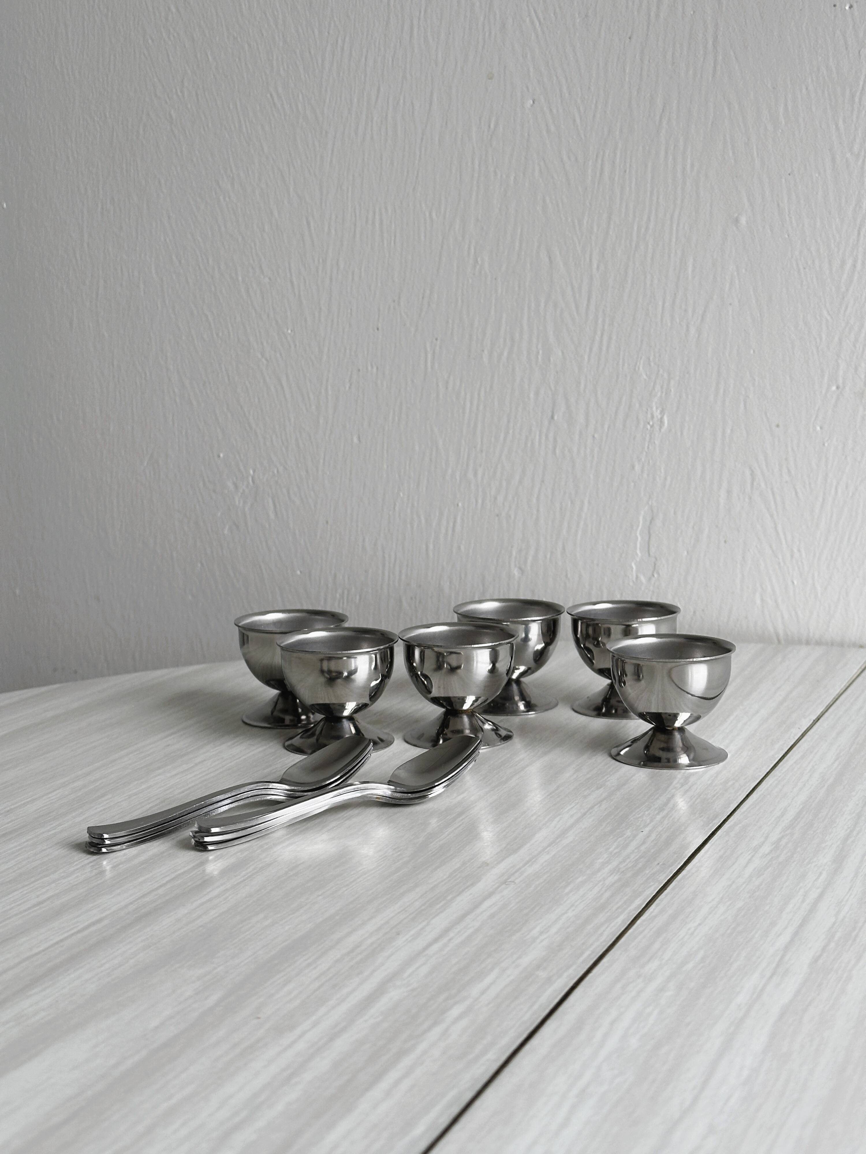 6 silver metal egg cups