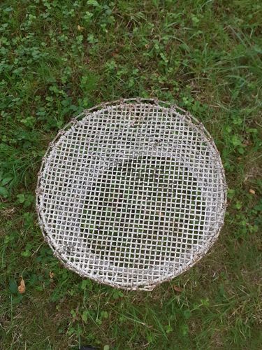 Metal paper basket