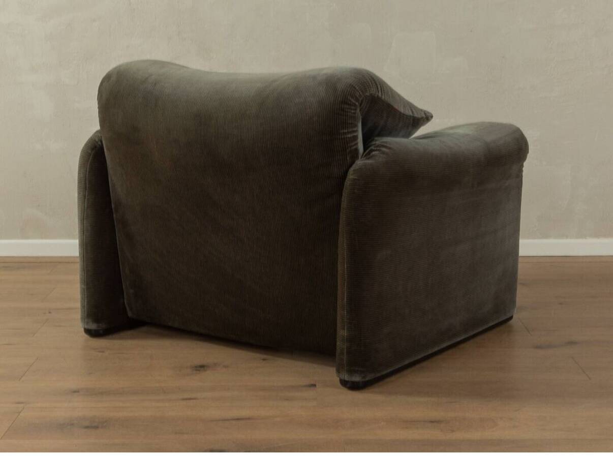 "Fauteuil Maralunga 675"