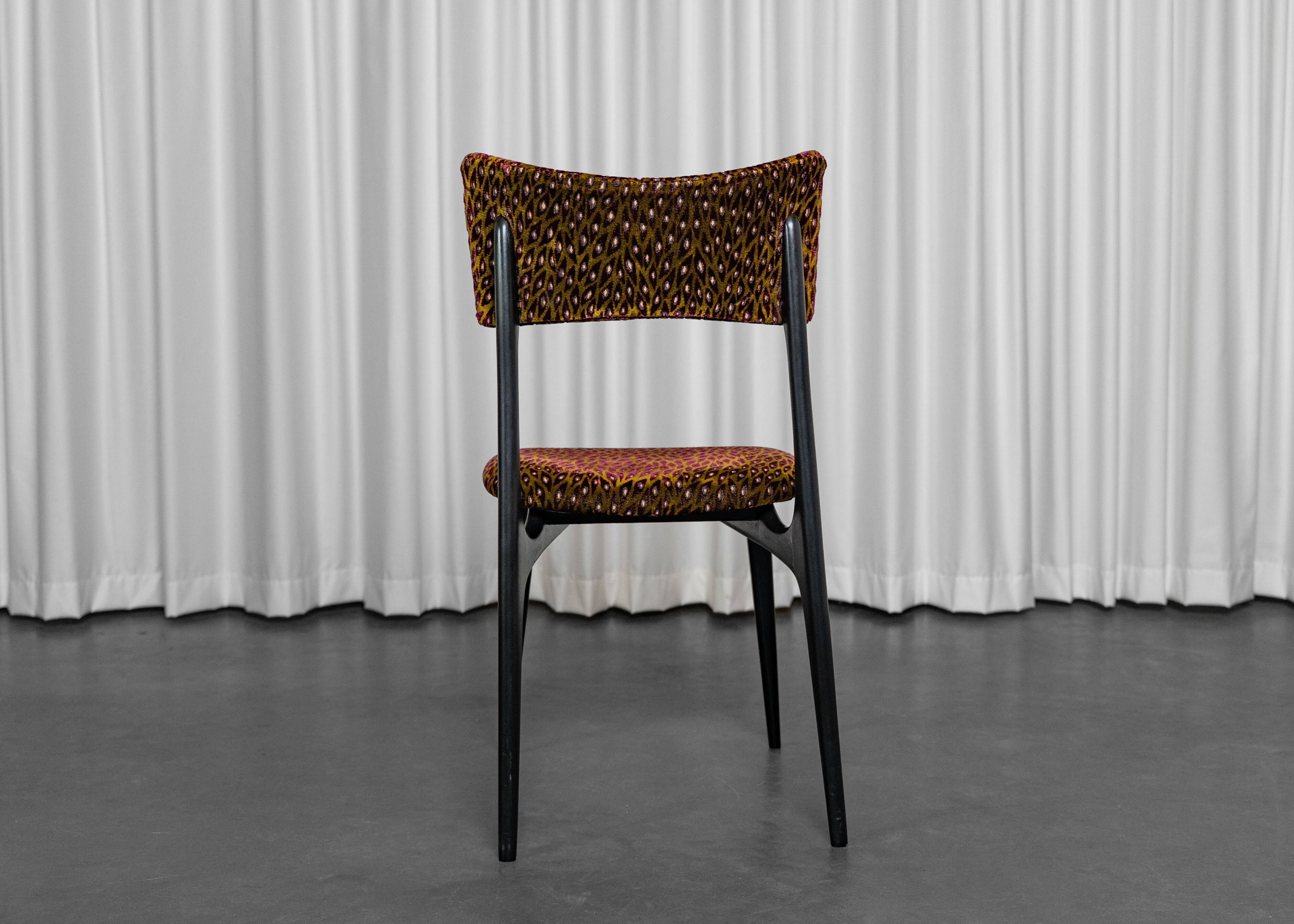 Set of 4 modernist chairs