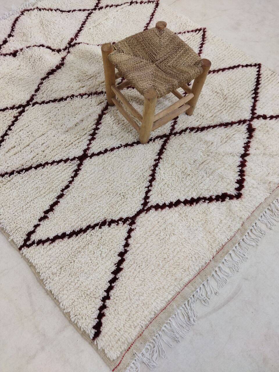 Handcrafted moroccan berber rug 178 x 152 cm