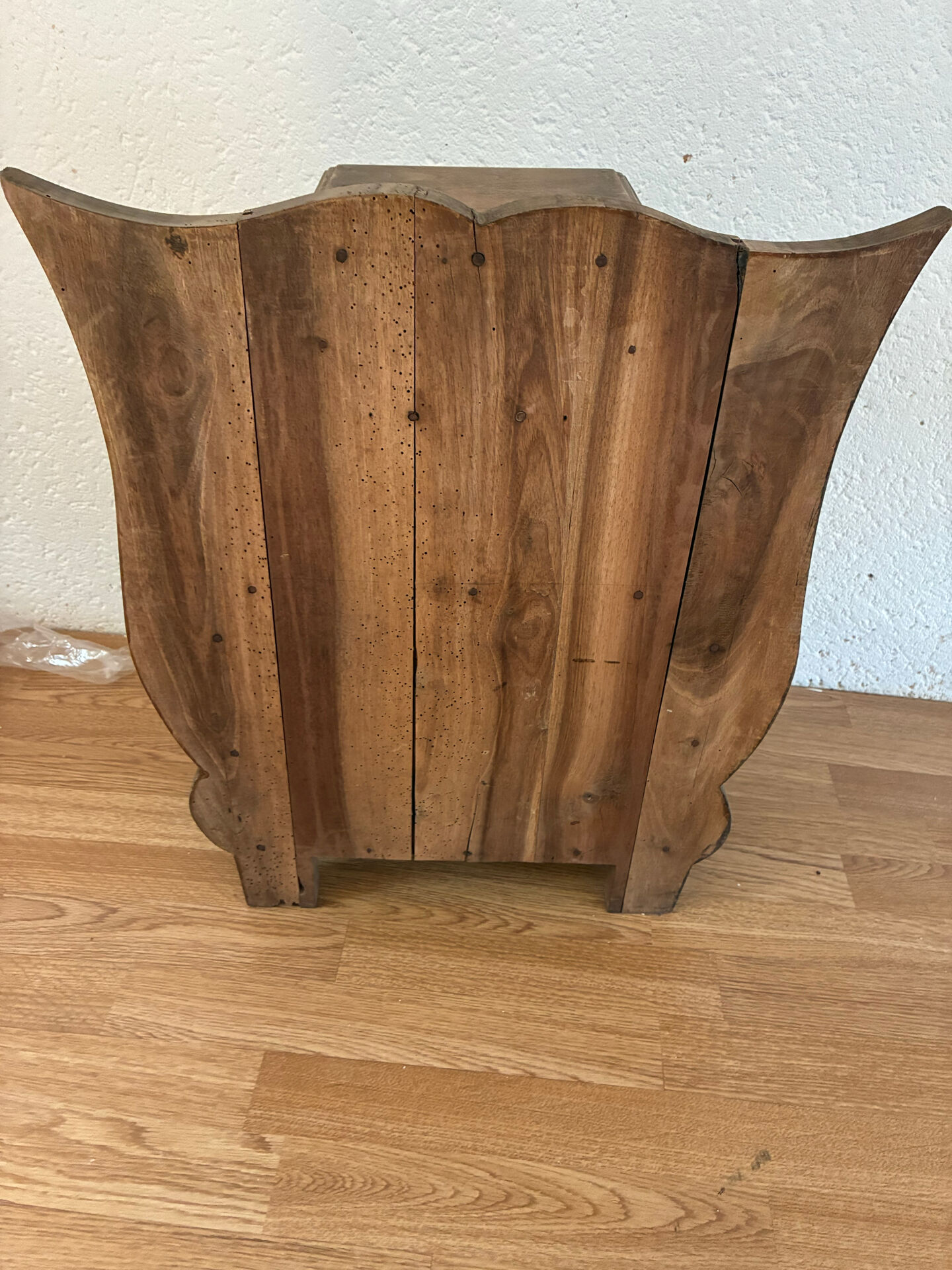 Petit meuble en bois- chevet/meuble d’appoint