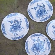 Service set in SG porcelain, Louis XV model.