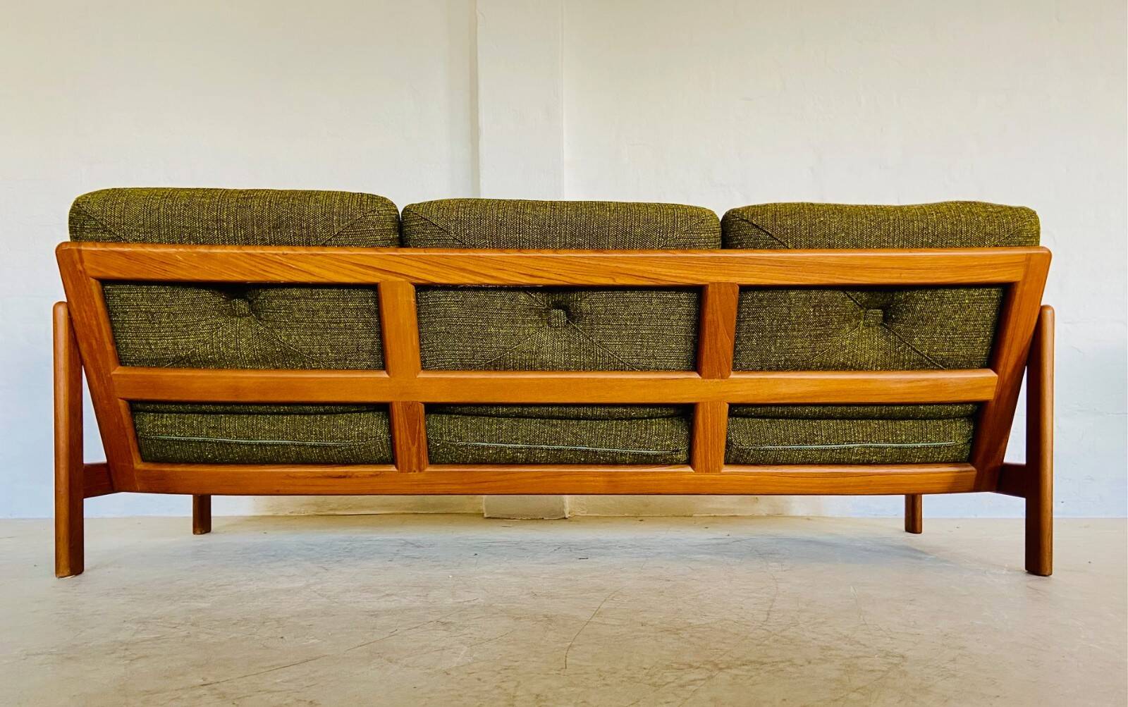 Canapé 3 personnes vintage rétro danois du milieu du siècle par Arne Wahl Iversen 1970