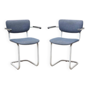Chaise vintage Pagholz en S avec accoudoirs bleue et blanche