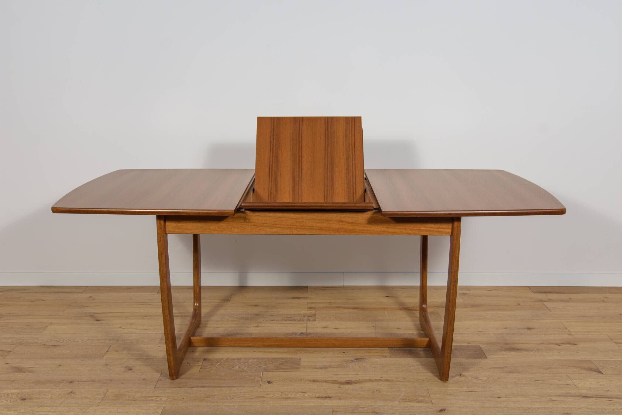 Mid-Century Teak Extendable Dining Table from G-Plan, 1960s