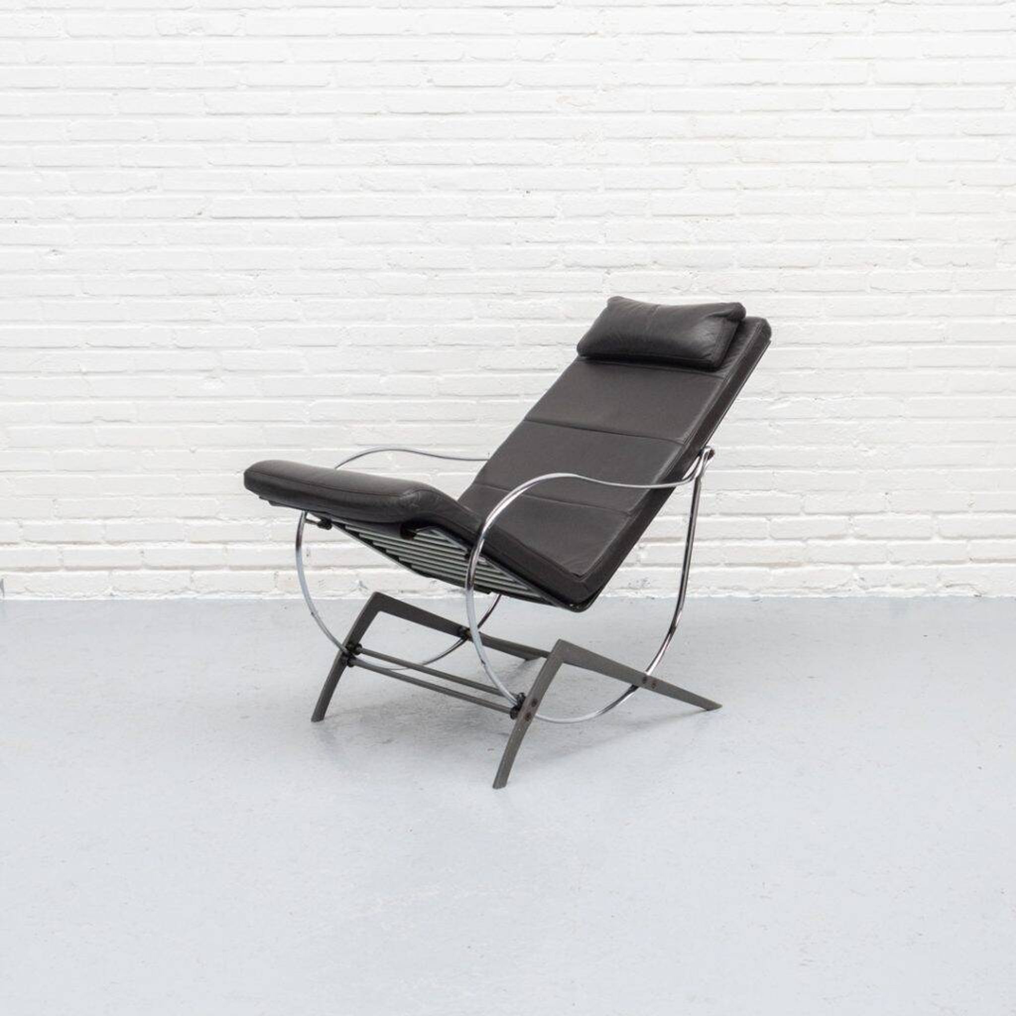 Zanotta Smirne chaise longue Gianfranco Gualtirotti