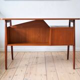 Danish teak floating desk by Gunner Nielsen for Tibergaard, 1960